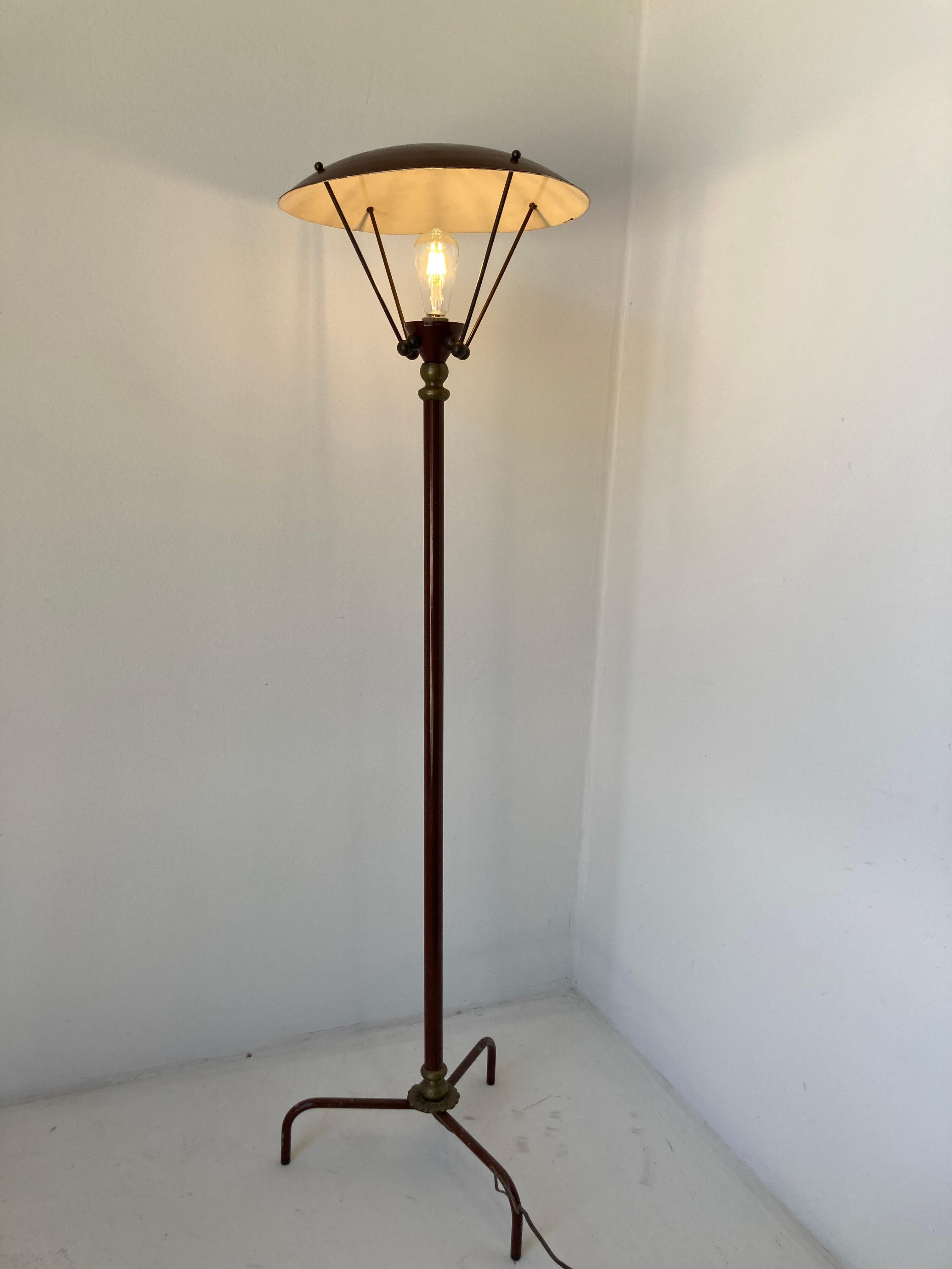 Vintage Sculptural French Tripod Floor Lamp Brown Enamel Shade, 1950s For Sale 11