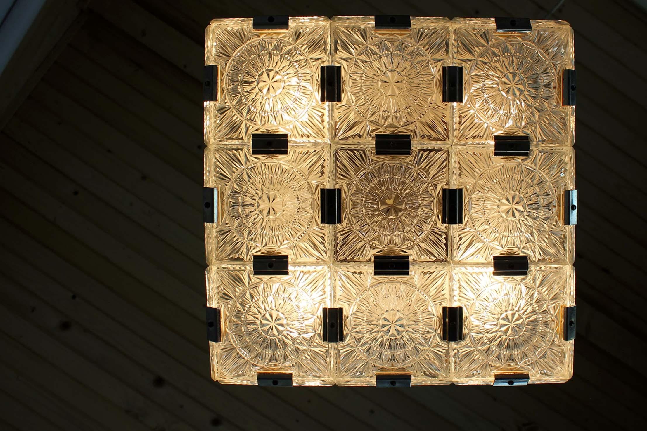 Lampada a sospensione scultorea in vetro vintage attribuita a Kamenický Šenov, anni '70 In condizioni buone in vendita a Żory, PL