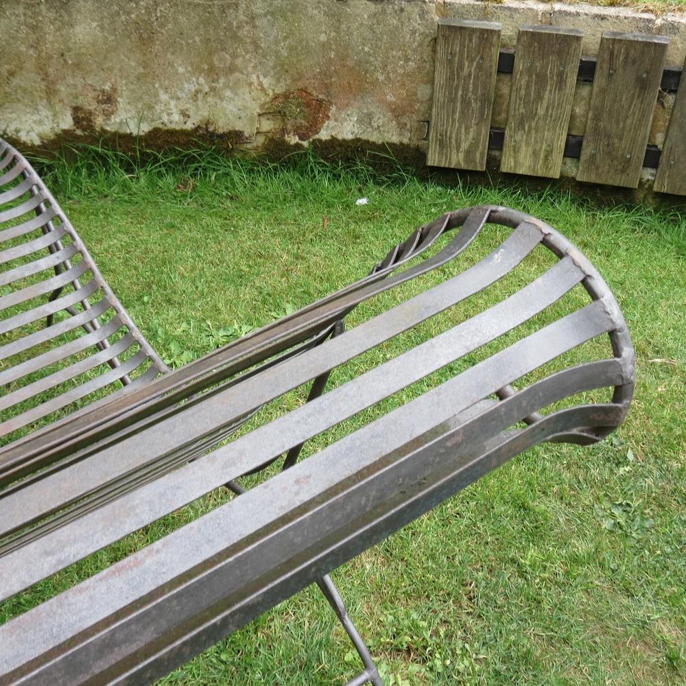 Vintage Sculptural Metal Garden Sun Lounger In Good Condition In Stow on the Wold, GB