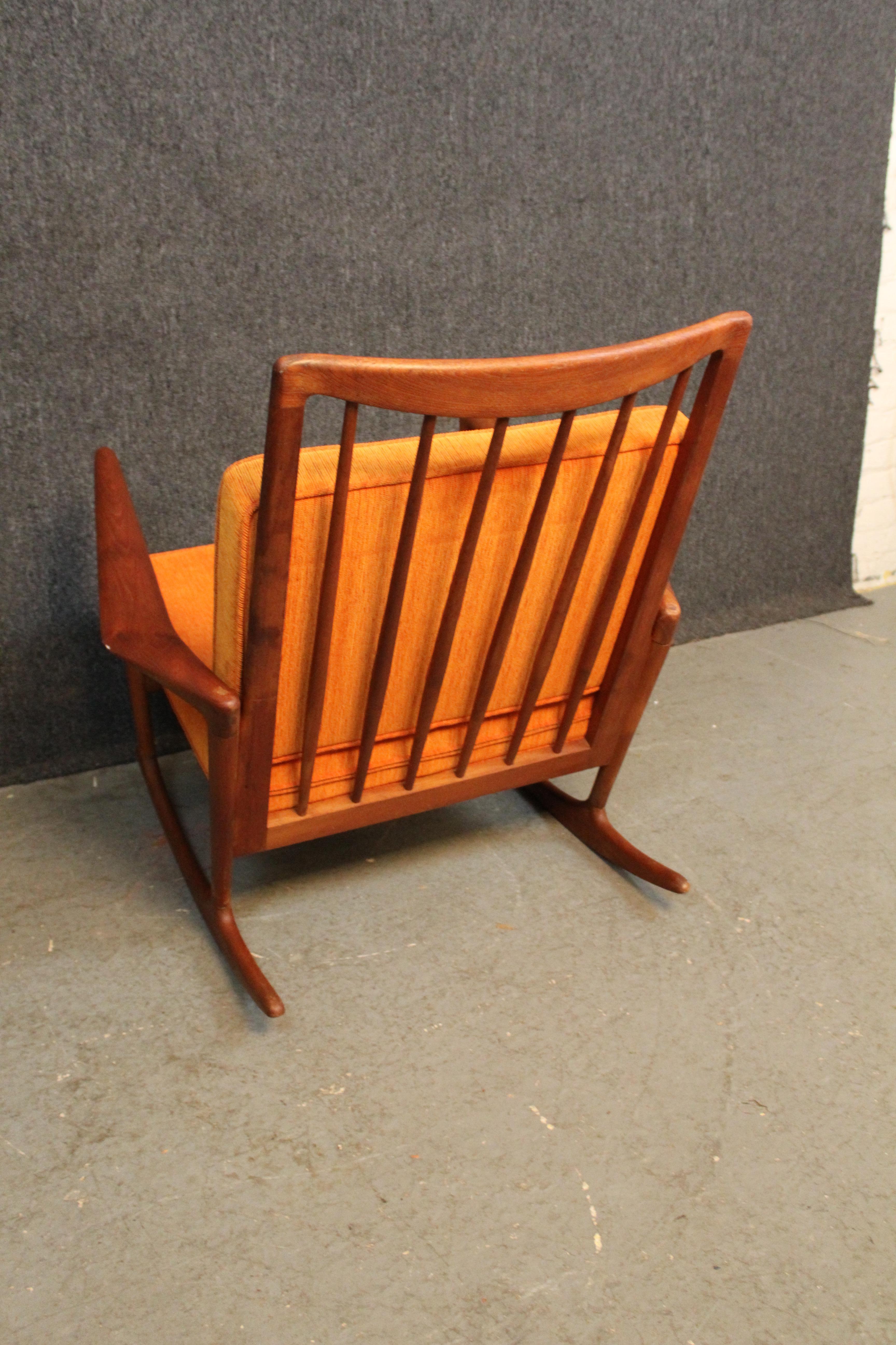 Carved Vintage Sculptural Rocking Chair by Ib Kofod-Larsen for Selig Denmark For Sale