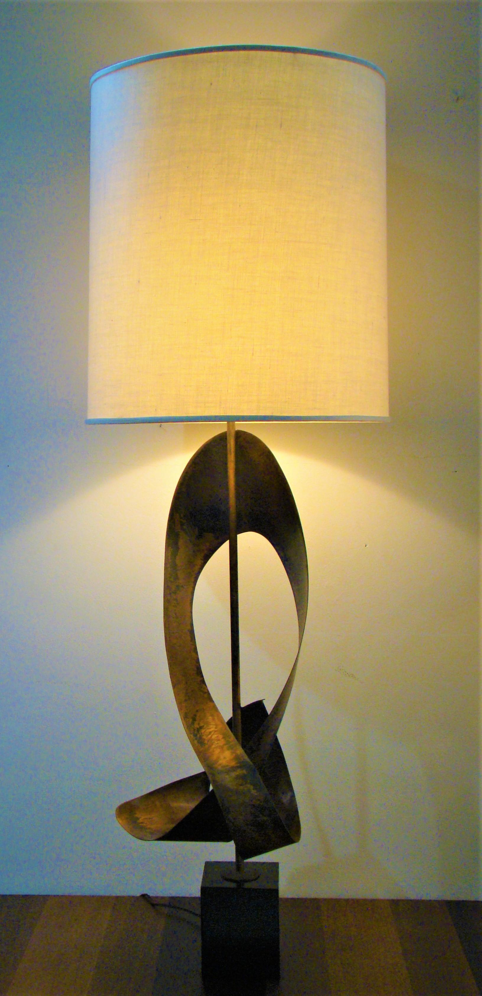 Metal Vintage Sculptural Table/Console Lamp by Harry Balmer for Laurel Lamps, USA For Sale