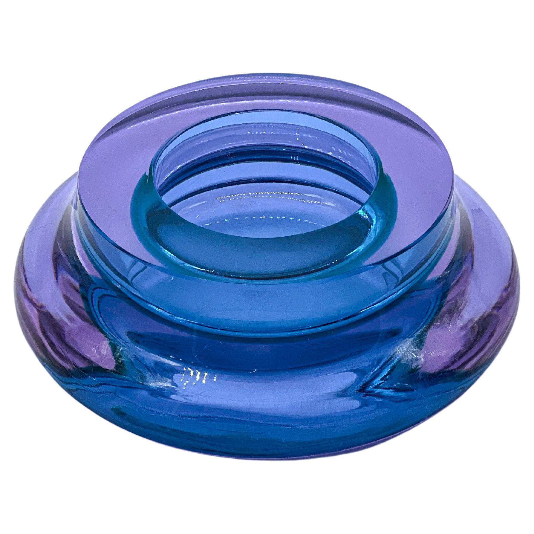 Vintage sculptural valet tray in thick Sommerso Murano glass, blue and violet For Sale
