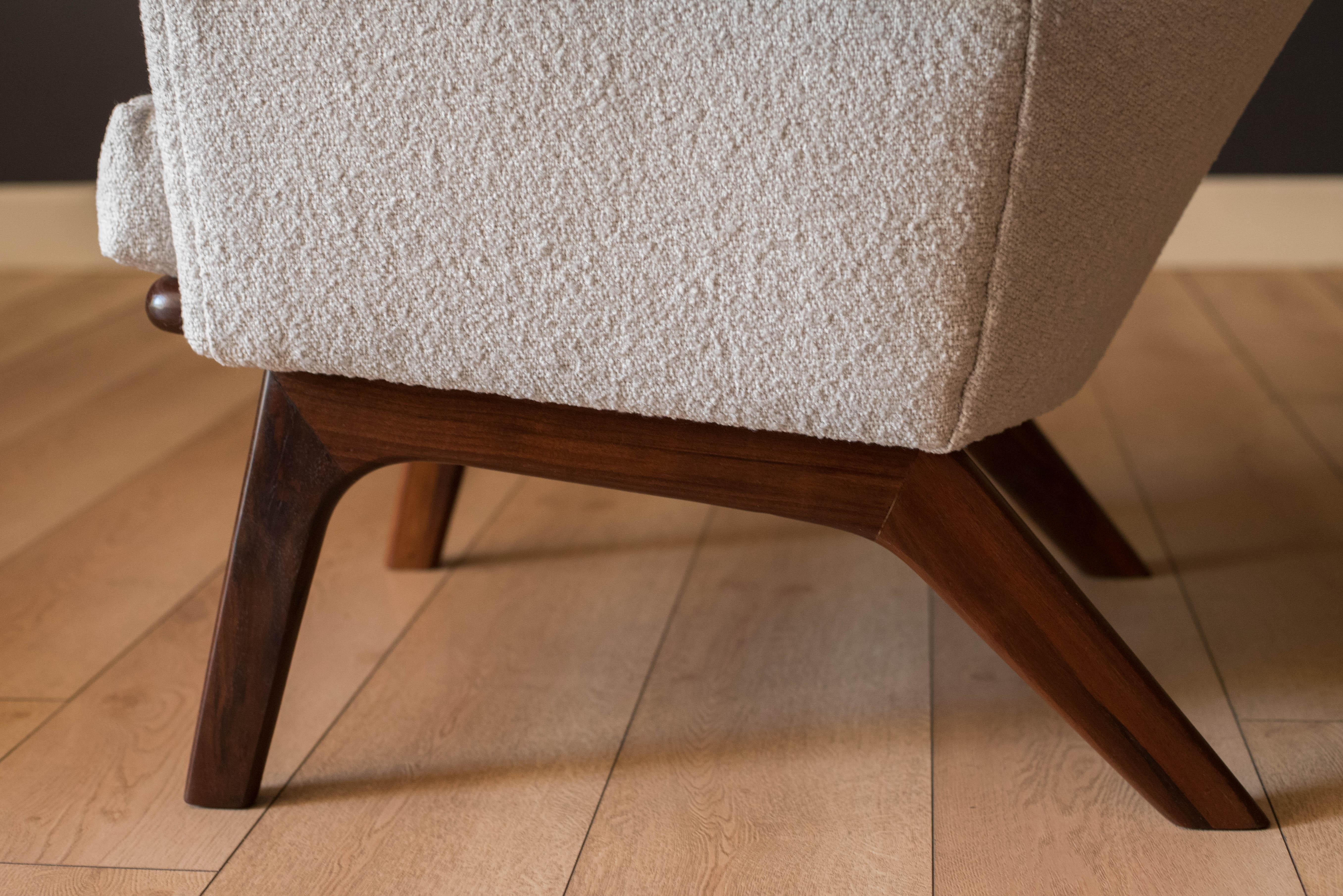 Tissu Vintage Sculptural Walnut Wingback Lounge Chair and Ottoman by Adrian Pearsall en vente
