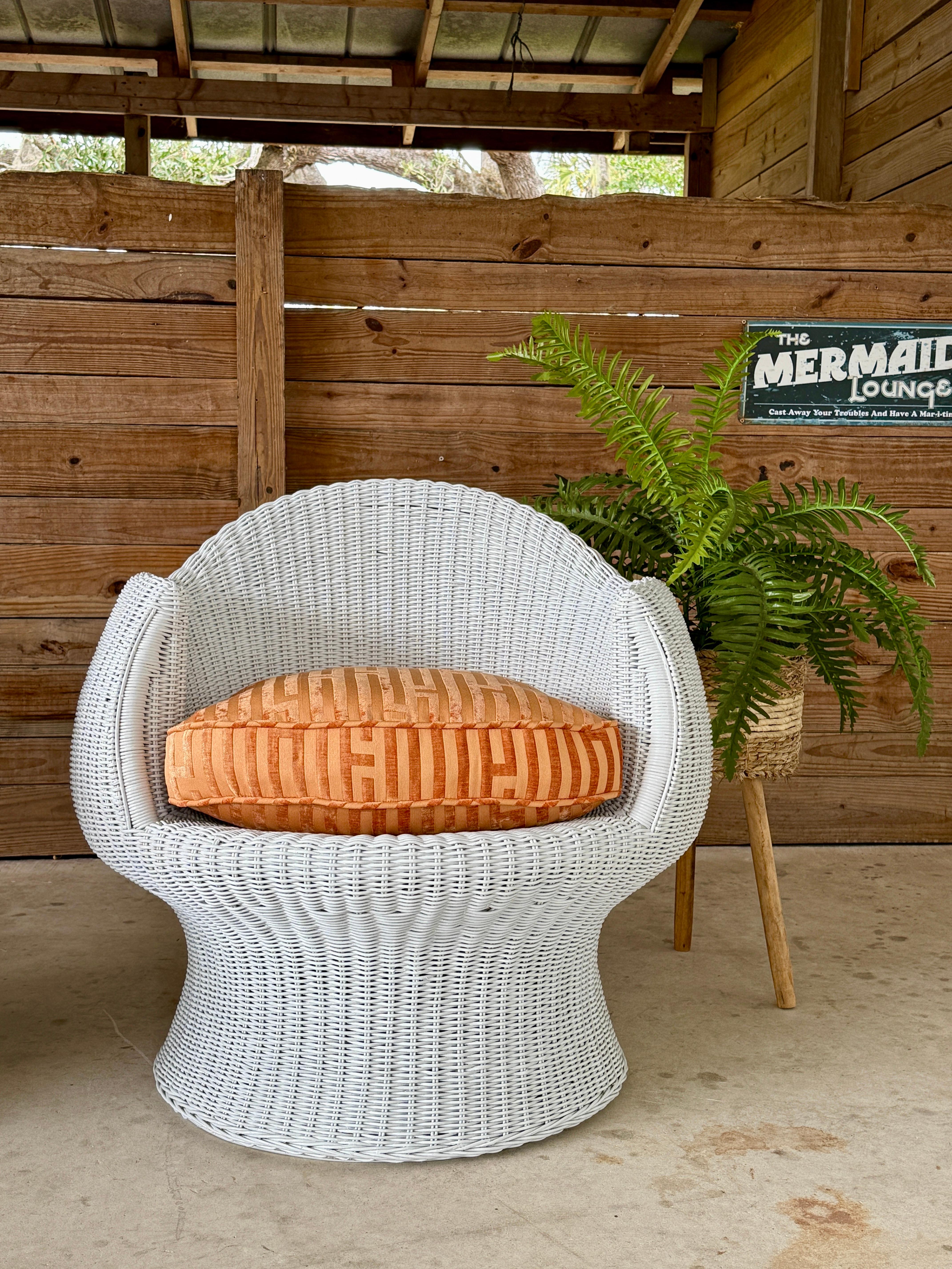 Vintage Sculptural Wicker Barrel Egg Pod Chairs in the Manner of Eero Aarnio 8