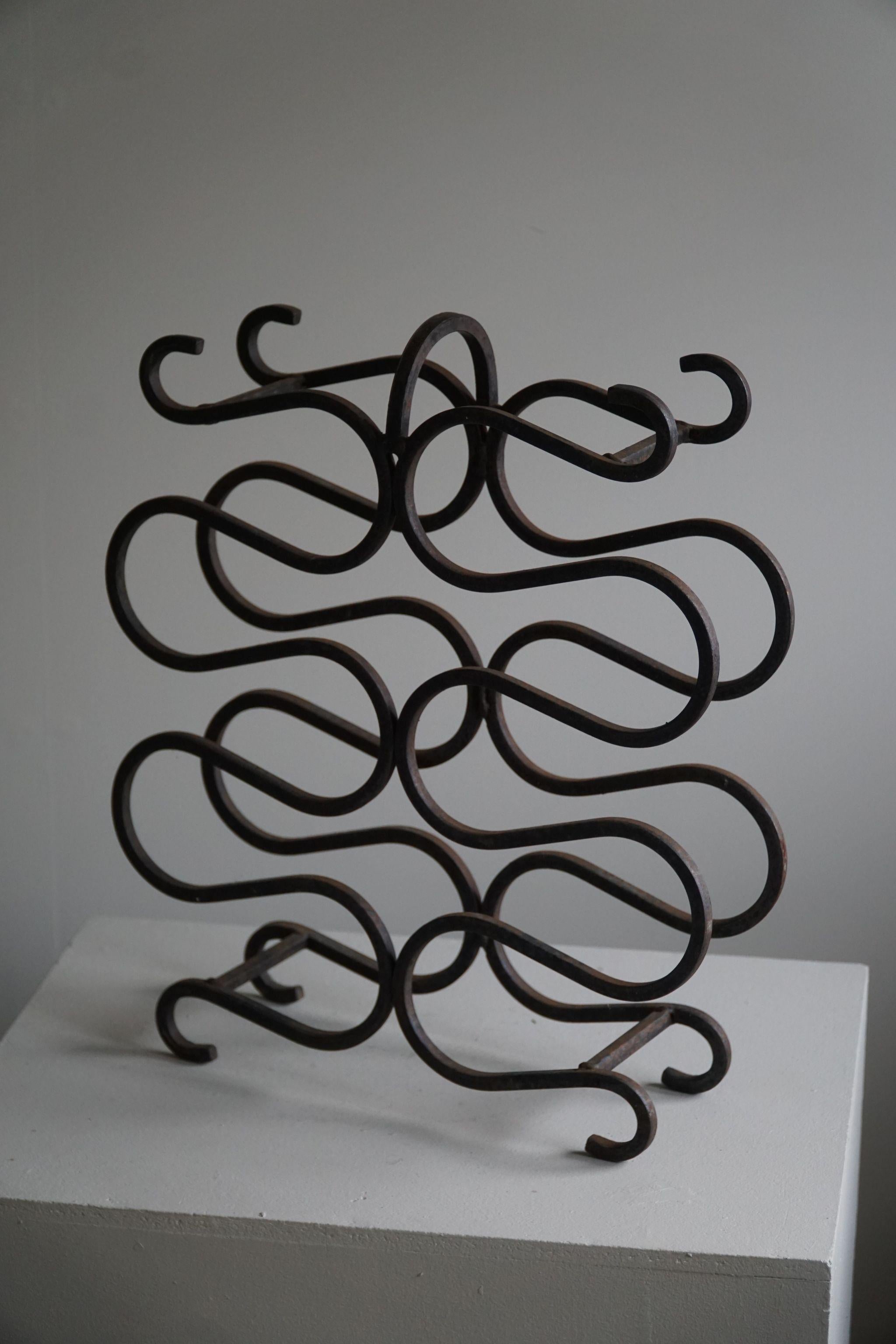 20th Century Vintage Sculptural Wine / Magazine Rack in Cast Iron, French Art Deco, 1930s For Sale