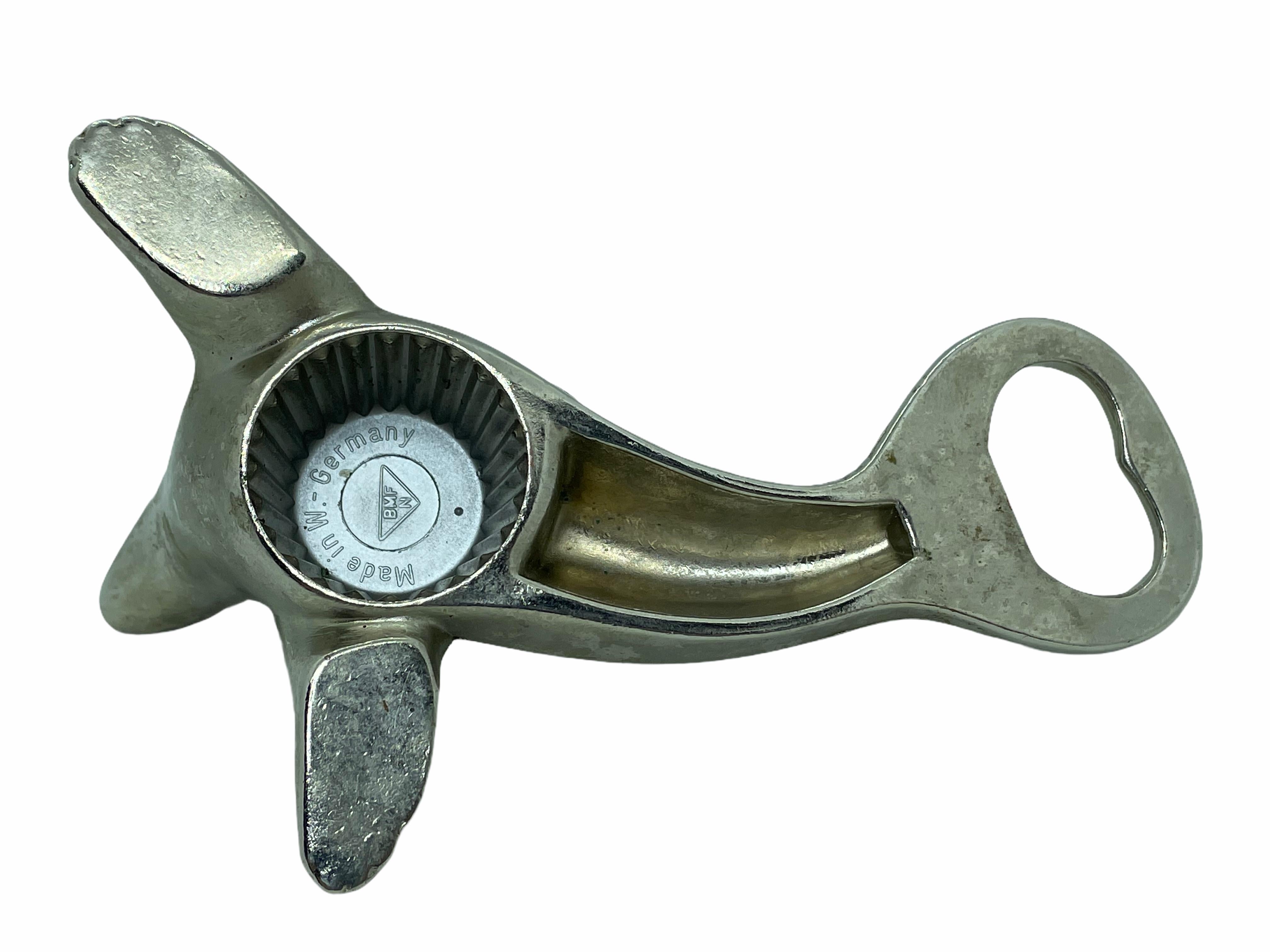 whale can opener