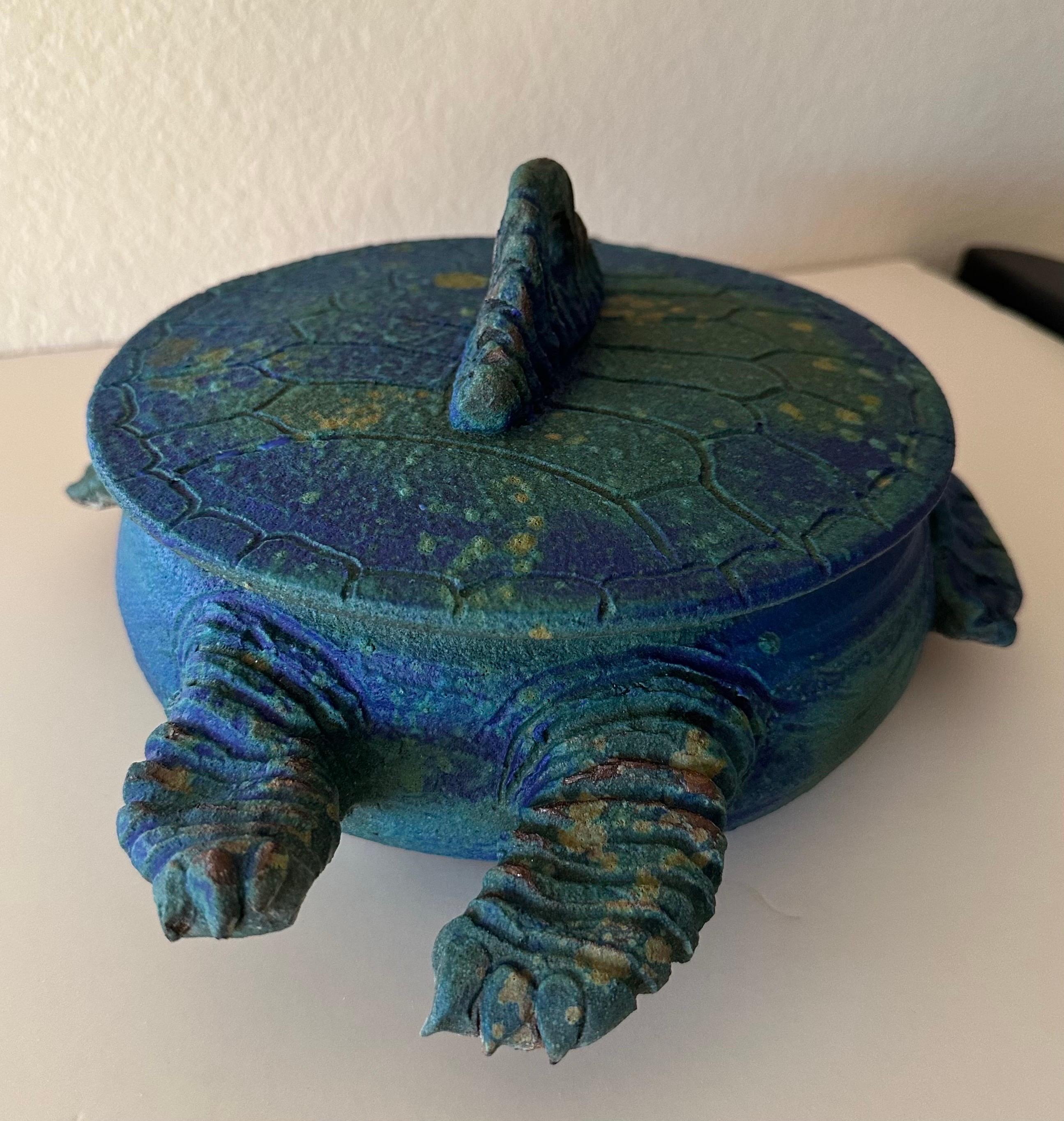 Vintage Sea Turtle-Shaped Covered Casserole Serving Bowl by Clay City Pottery (en anglais seulement) en vente 5