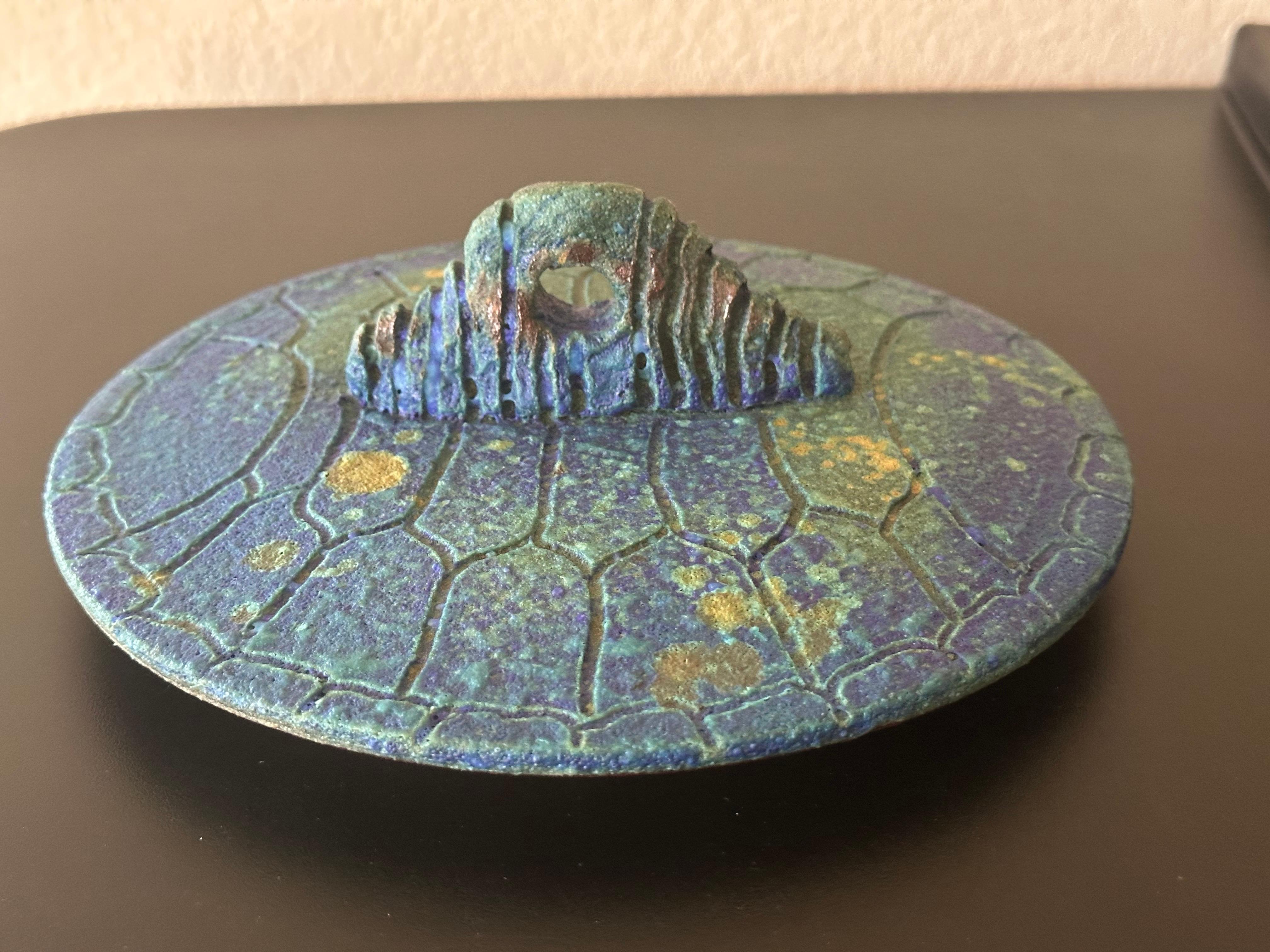 Vintage Sea Turtle-Shaped Covered Casserole Serving Bowl by Clay City Pottery (en anglais seulement) en vente 10