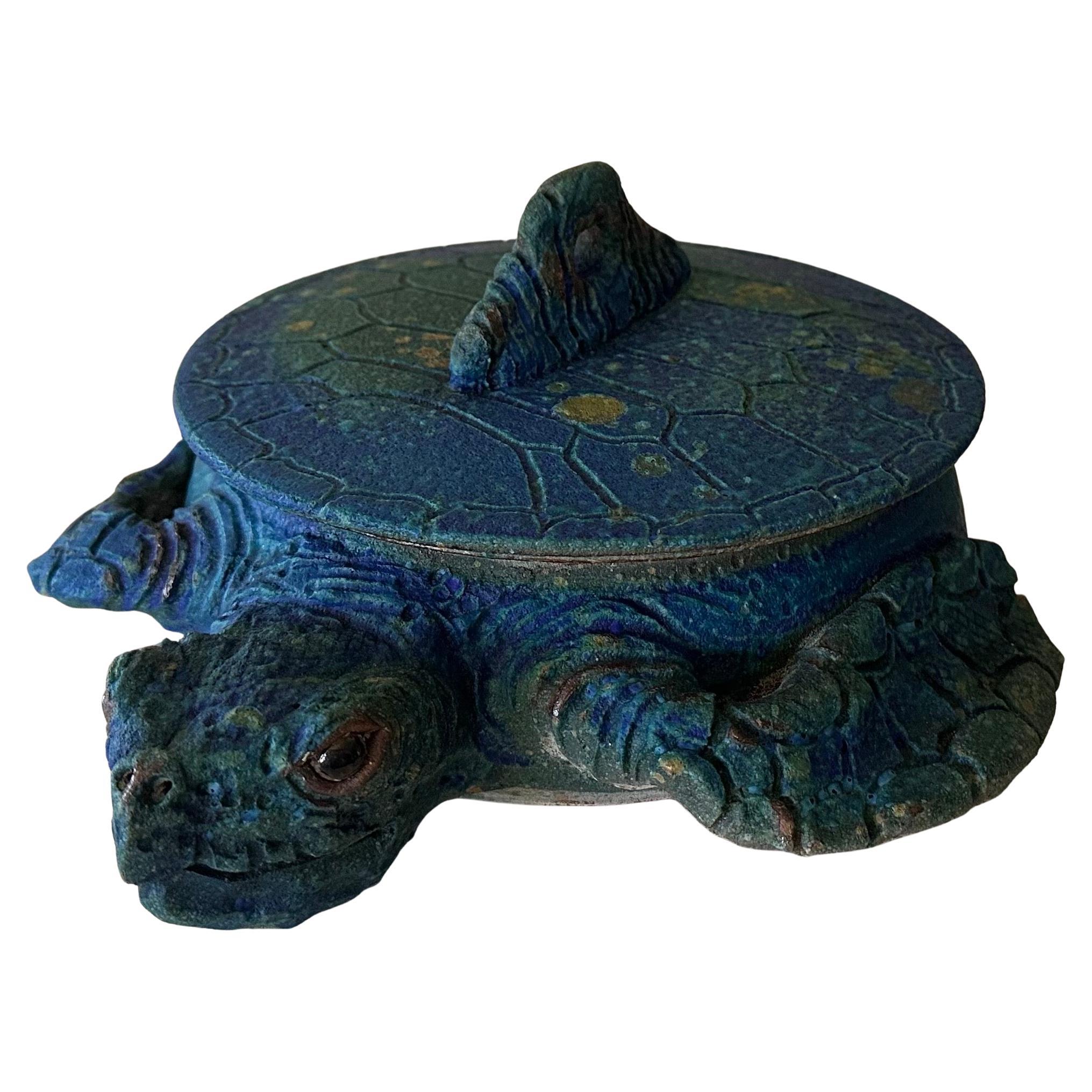 Vintage Sea Turtle-Shaped Covered Casserole Serving Bowl by Clay City Pottery (en anglais seulement) Bon état - En vente à San Diego, CA