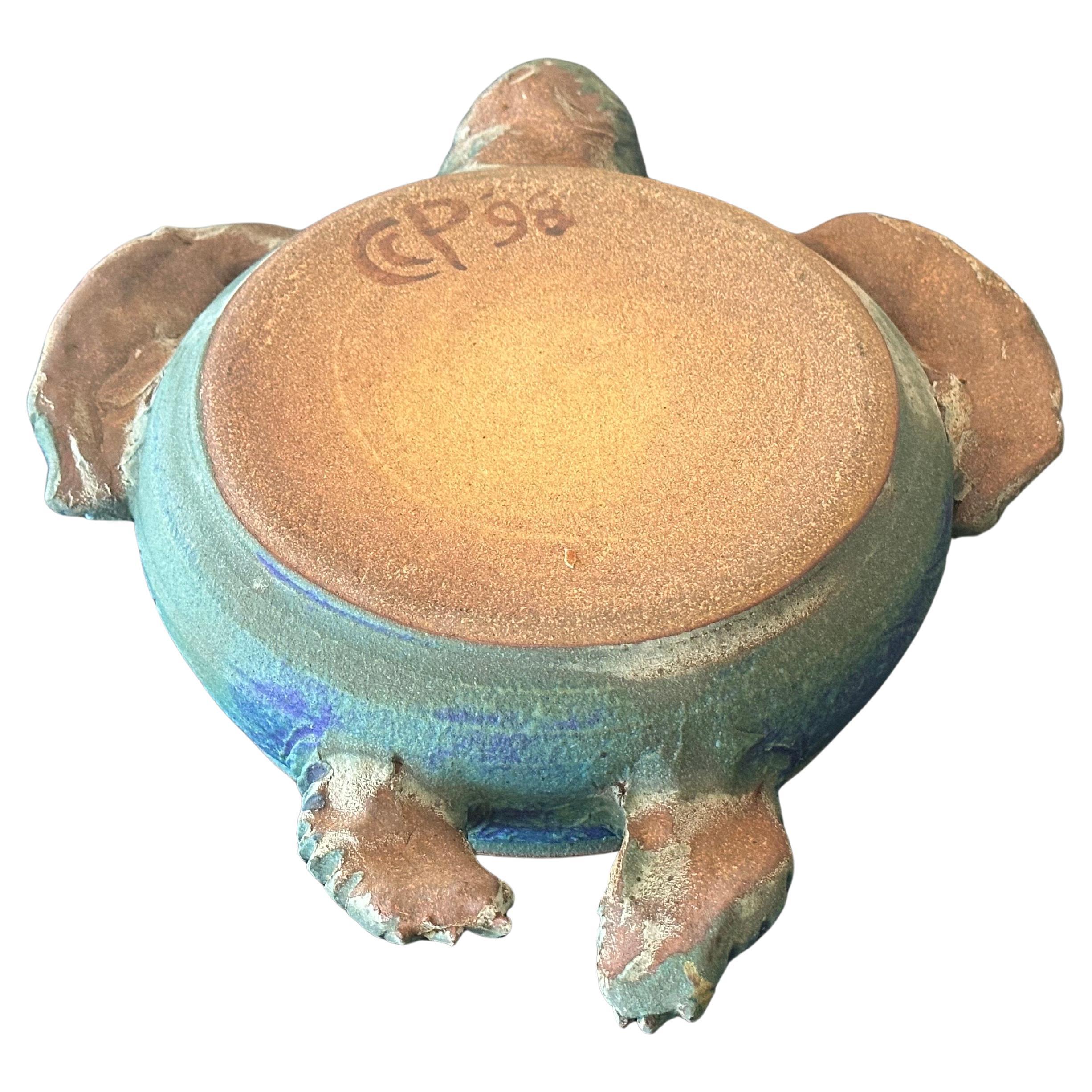 Vintage Sea Turtle-Shaped Covered Casserole Serving Bowl by Clay City Pottery (en anglais seulement) en vente 1