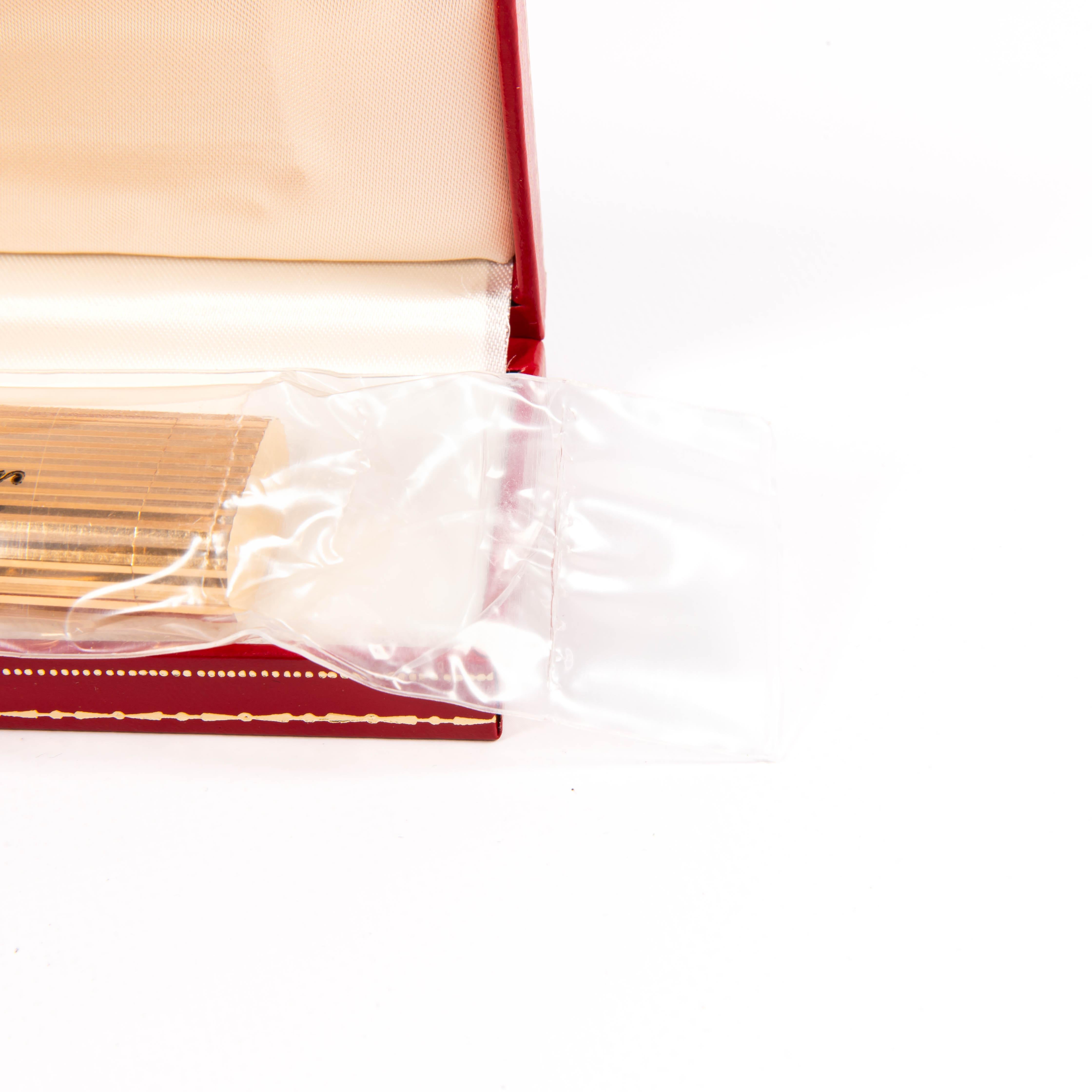 Vintage SEALED New Old Stock CARTIER Les Must Desk Lighter Gold Plated in Box For Sale 1