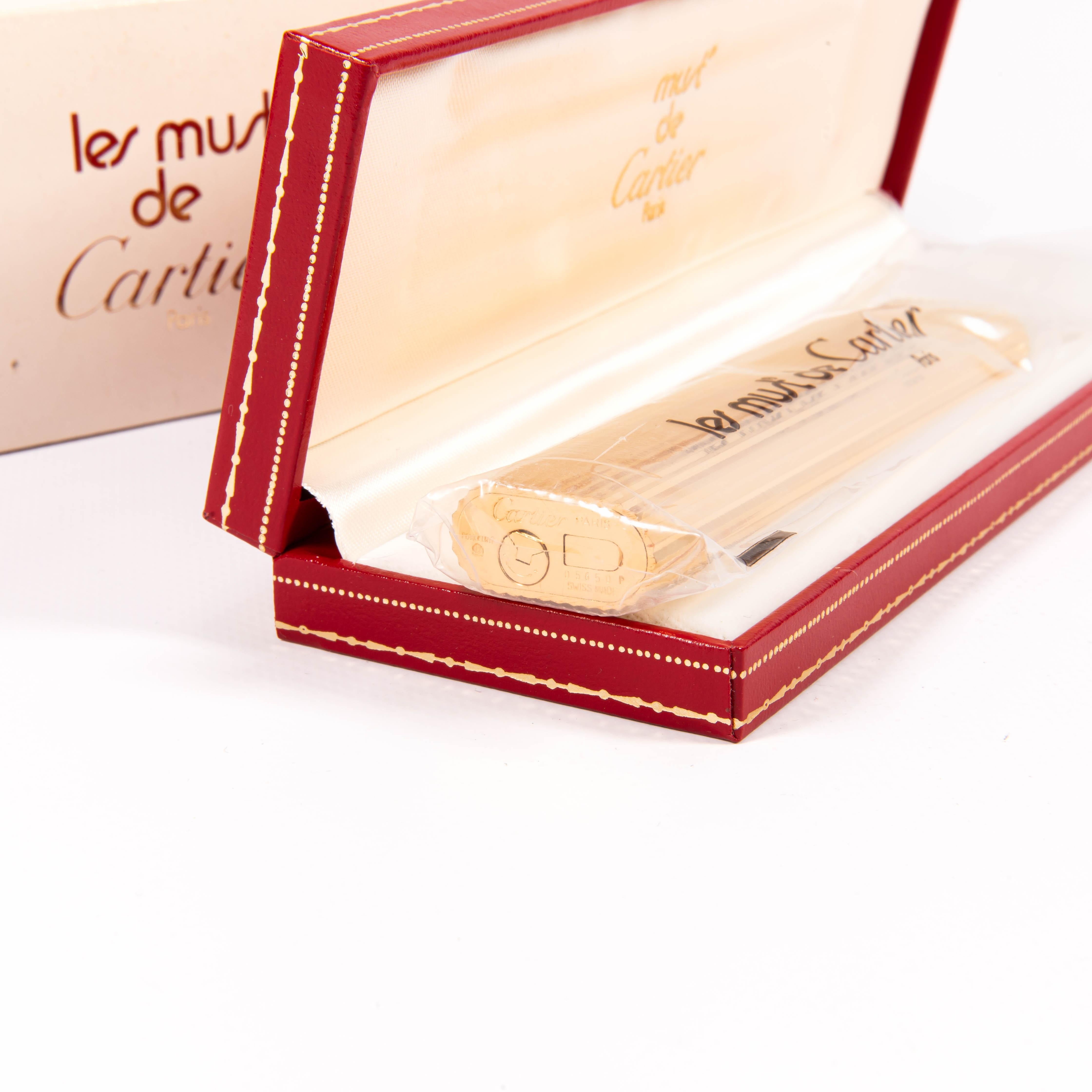 Vintage SEALED New Old Stock CARTIER Les Must Desk Lighter Gold Plated in Box For Sale 3