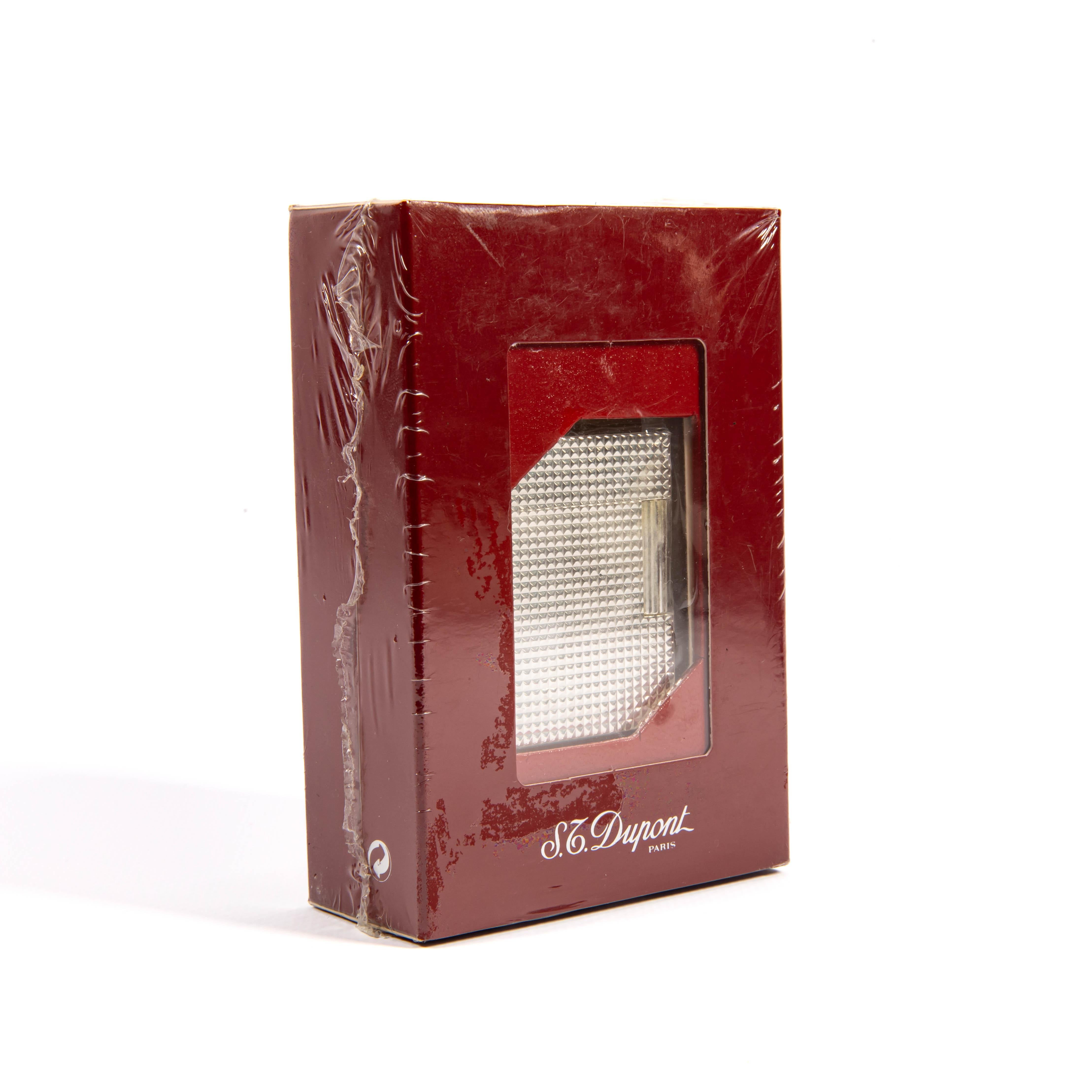 Vintage Sealed NOS S.T. Dupont Ligne 1 BR Small Lighter in Box 1980 Unisexe en vente