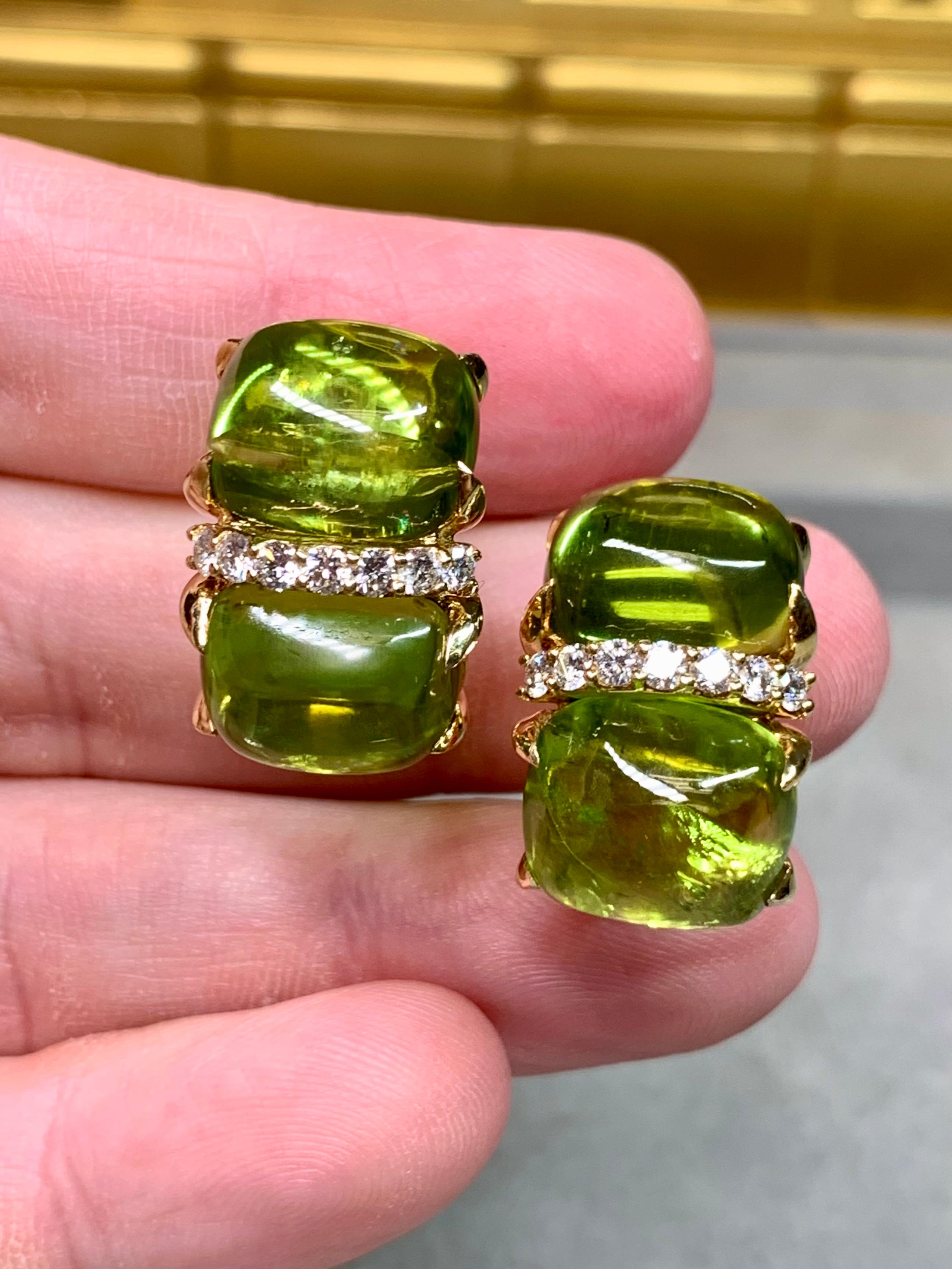 Vintage Seaman Schepps 18K Gelbgold Cabochon Peridot Diamant Huggie Ohrringe im Angebot 3