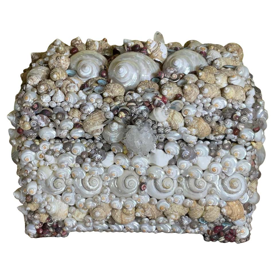 Seashell Encrusted Jewelry Box, Vintage Coastal For Sale at 1stDibs