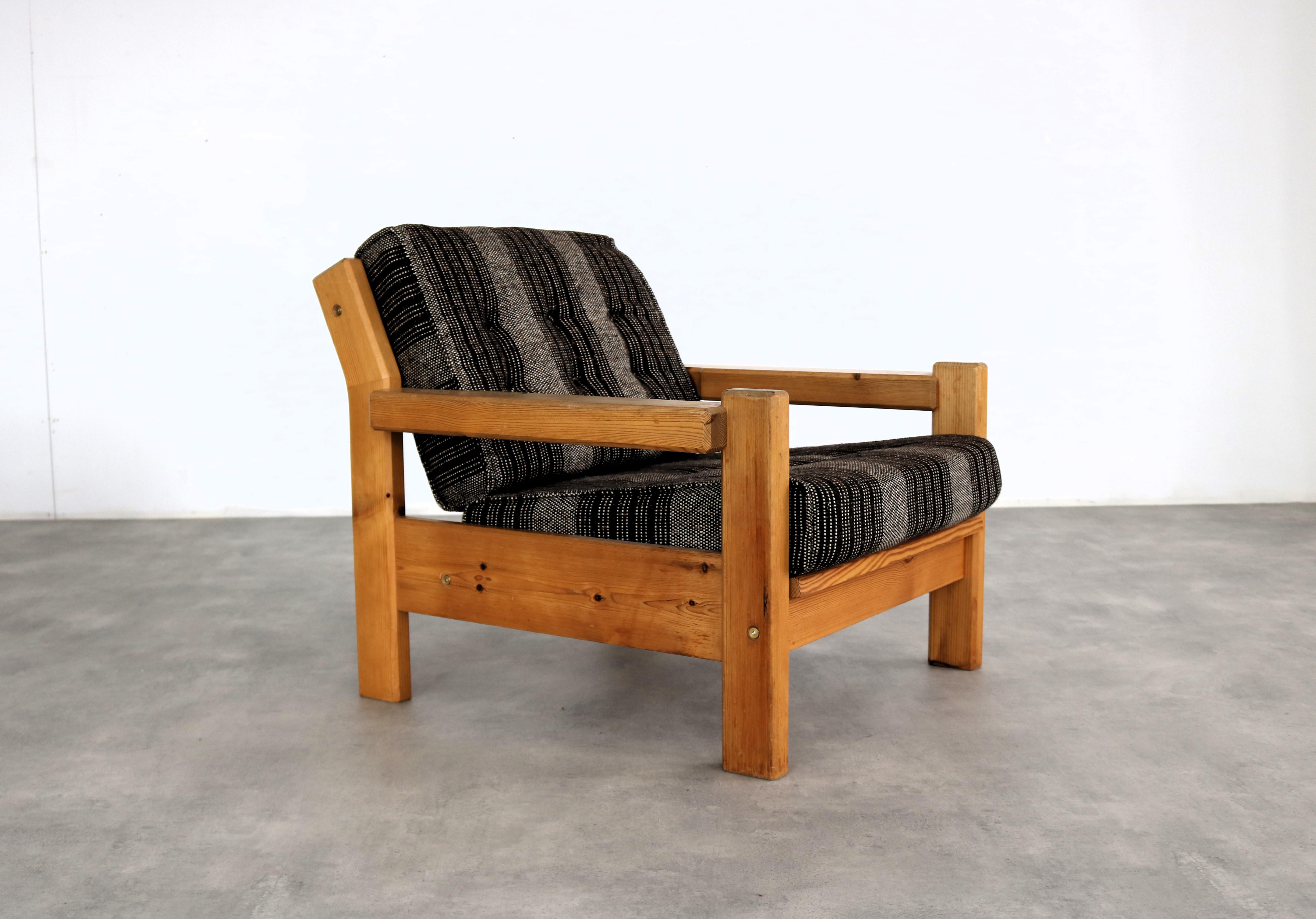  groupe de sièges vintage  fauteuils  table basse  70's  Suède en vente 1
