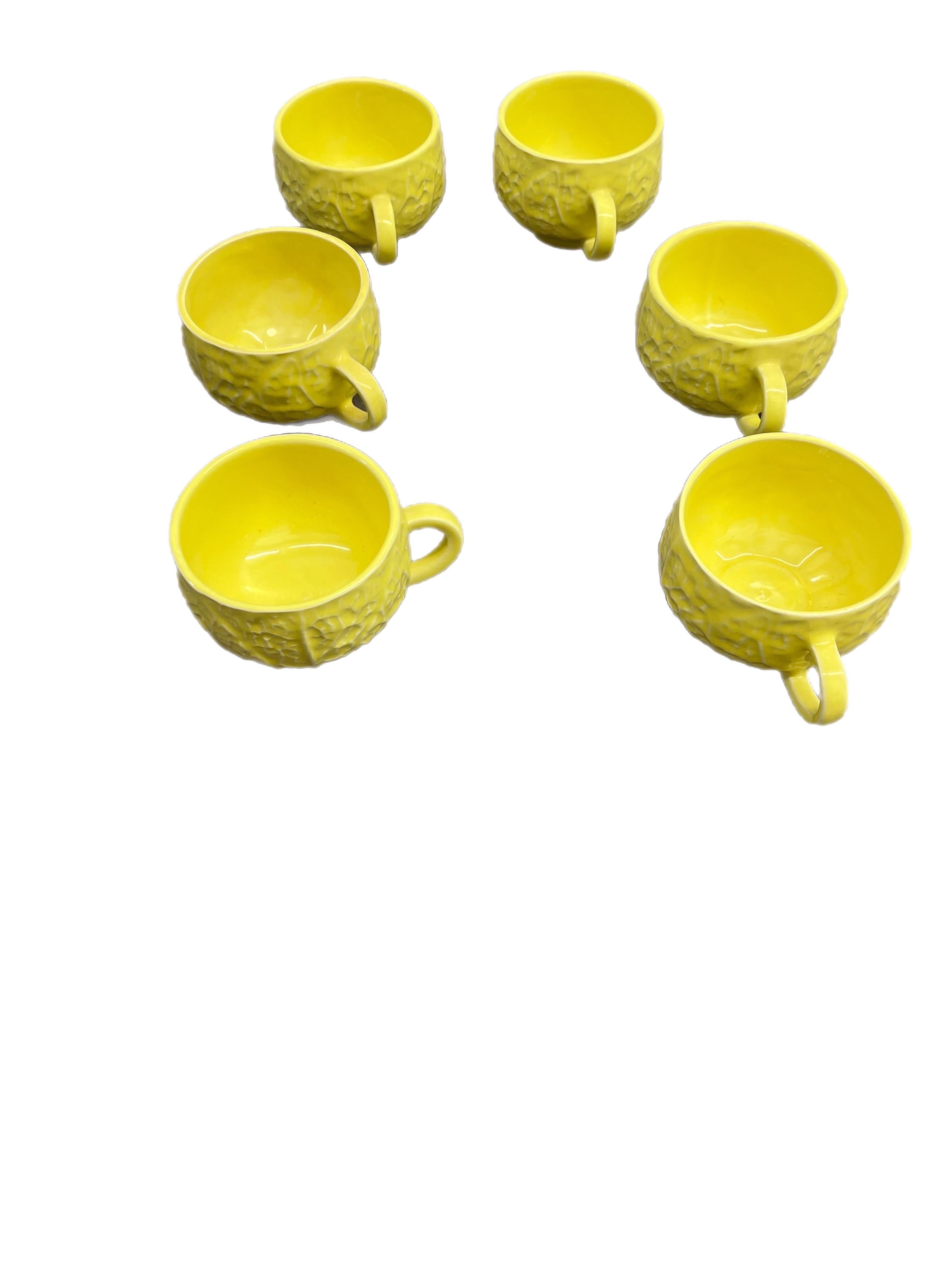 20th Century Vintage Secla Yellow Cabbage Dish Set- 21 Pieces
