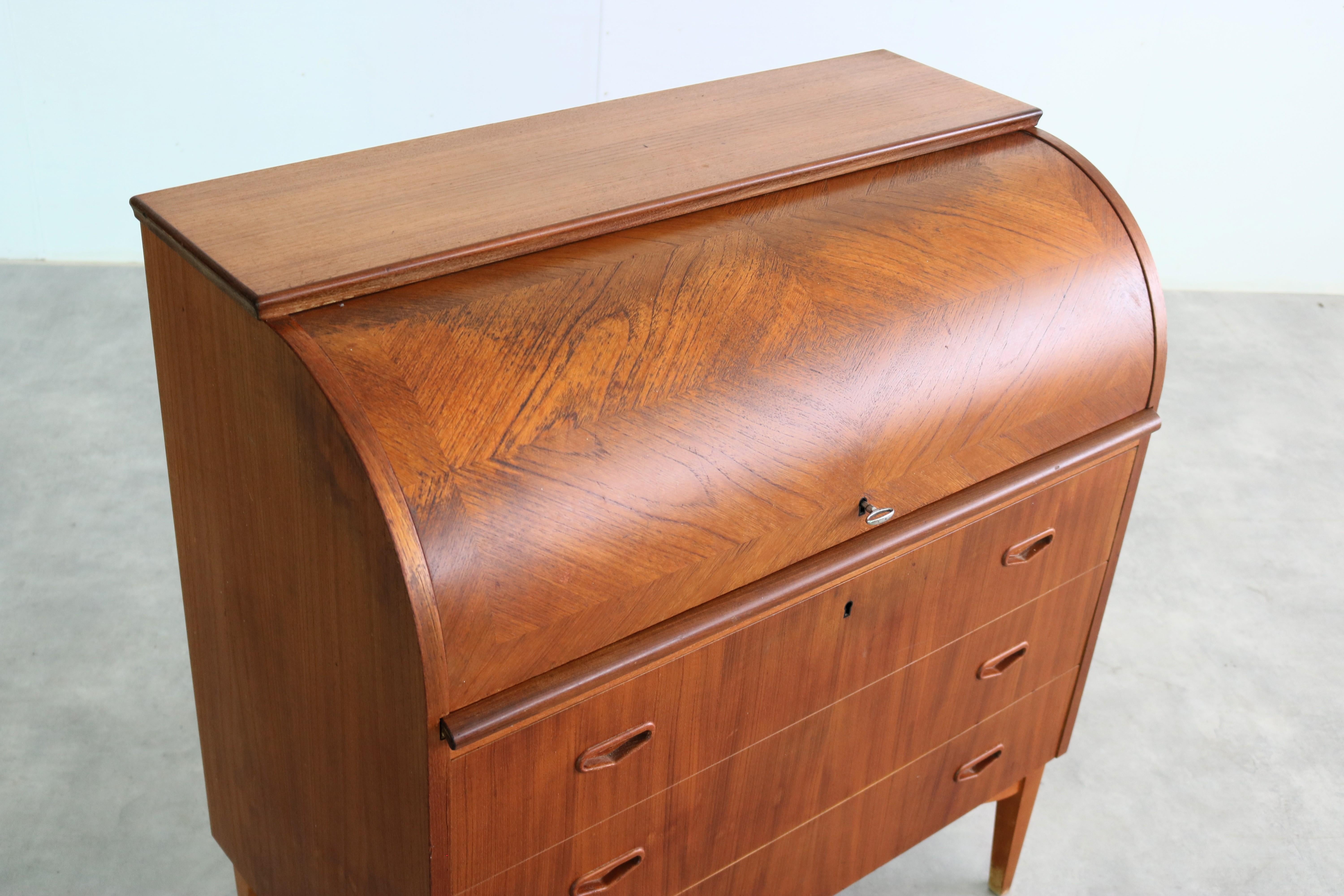 Teak segretaria vintage  mobile  1960s  Svedese  SMI in vendita