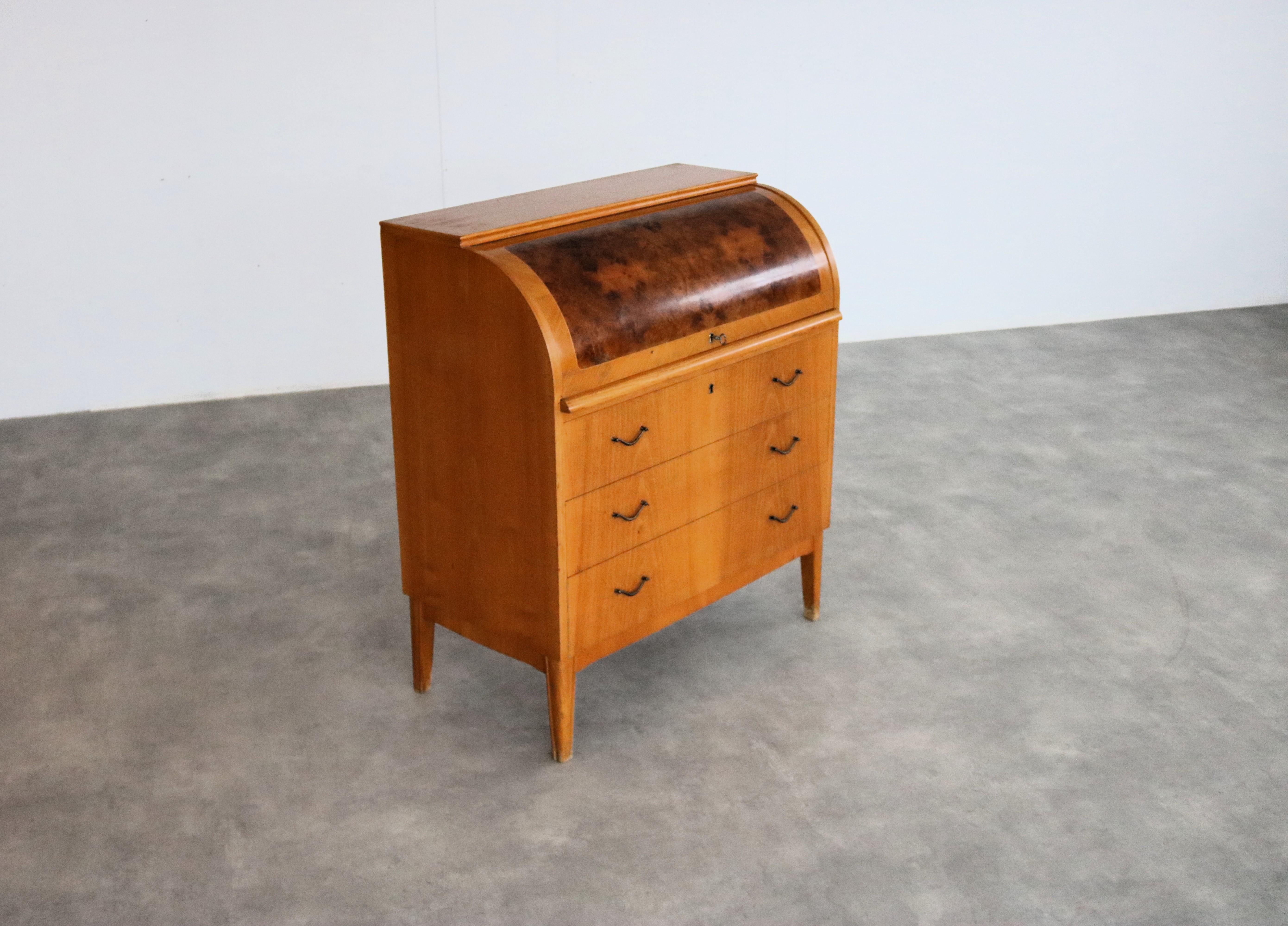 vintage secretary  cupboard  60s  Sweden In Good Condition In Lemmer, NL