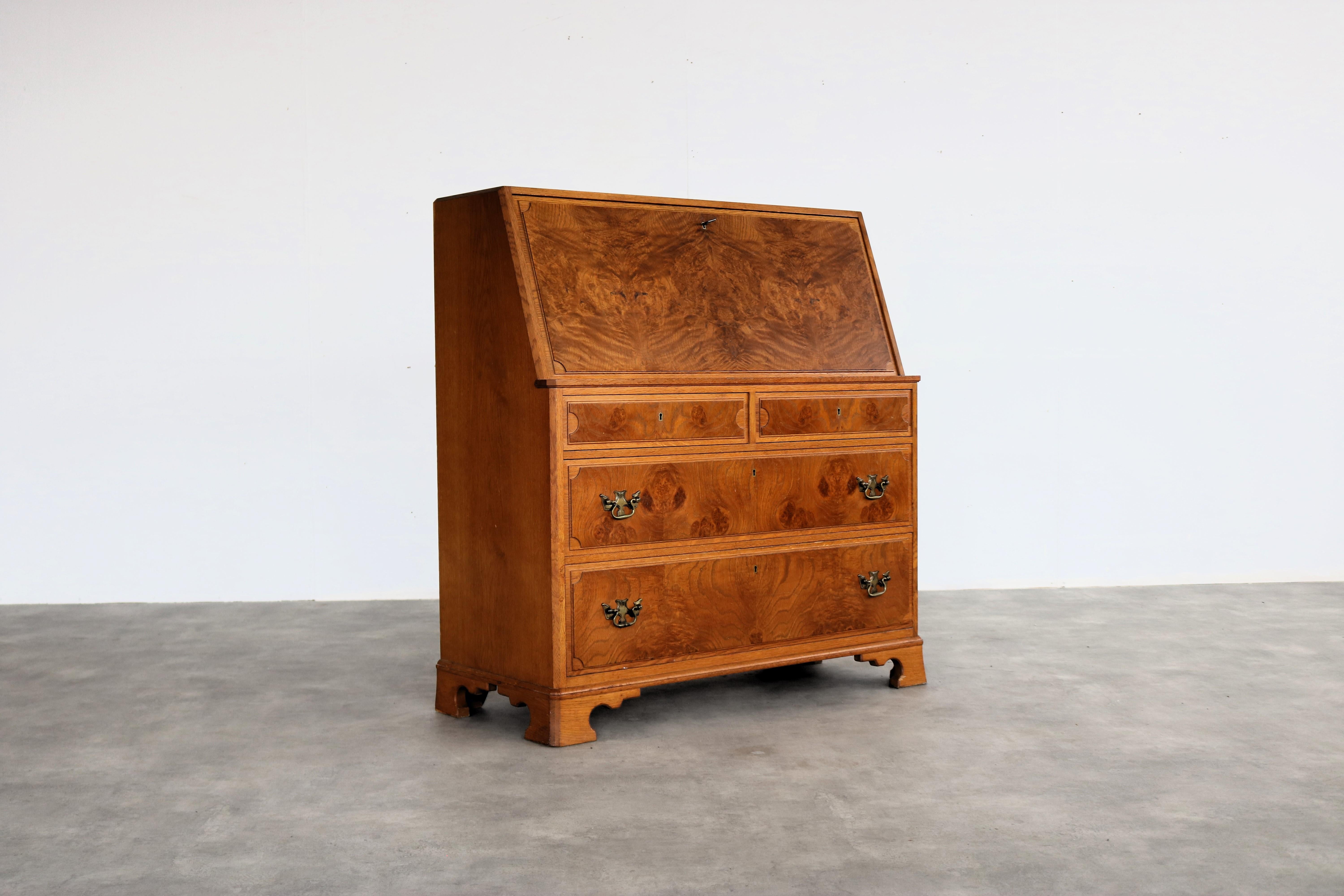 vintage secretary  desk  1950s  Swedish

period  1950s
design  unknown  Sweden
condition  good  light signs of use
size  108 x 99 x 45 (hxwxd)

details  oak; teak;

article number  2547