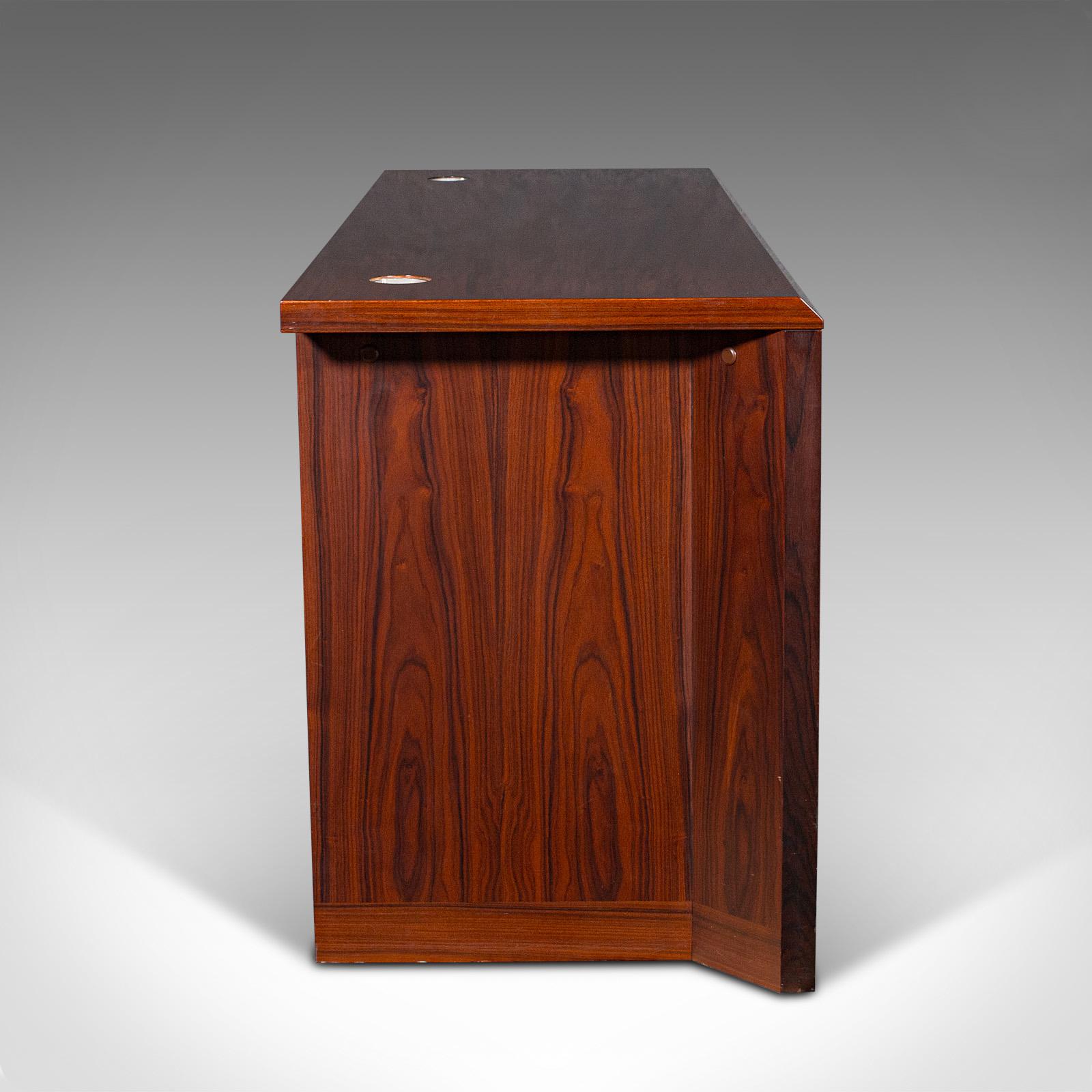 Danois Bureau de secrétaire danois étroit, Sibast Mobel, vers 1970 en vente