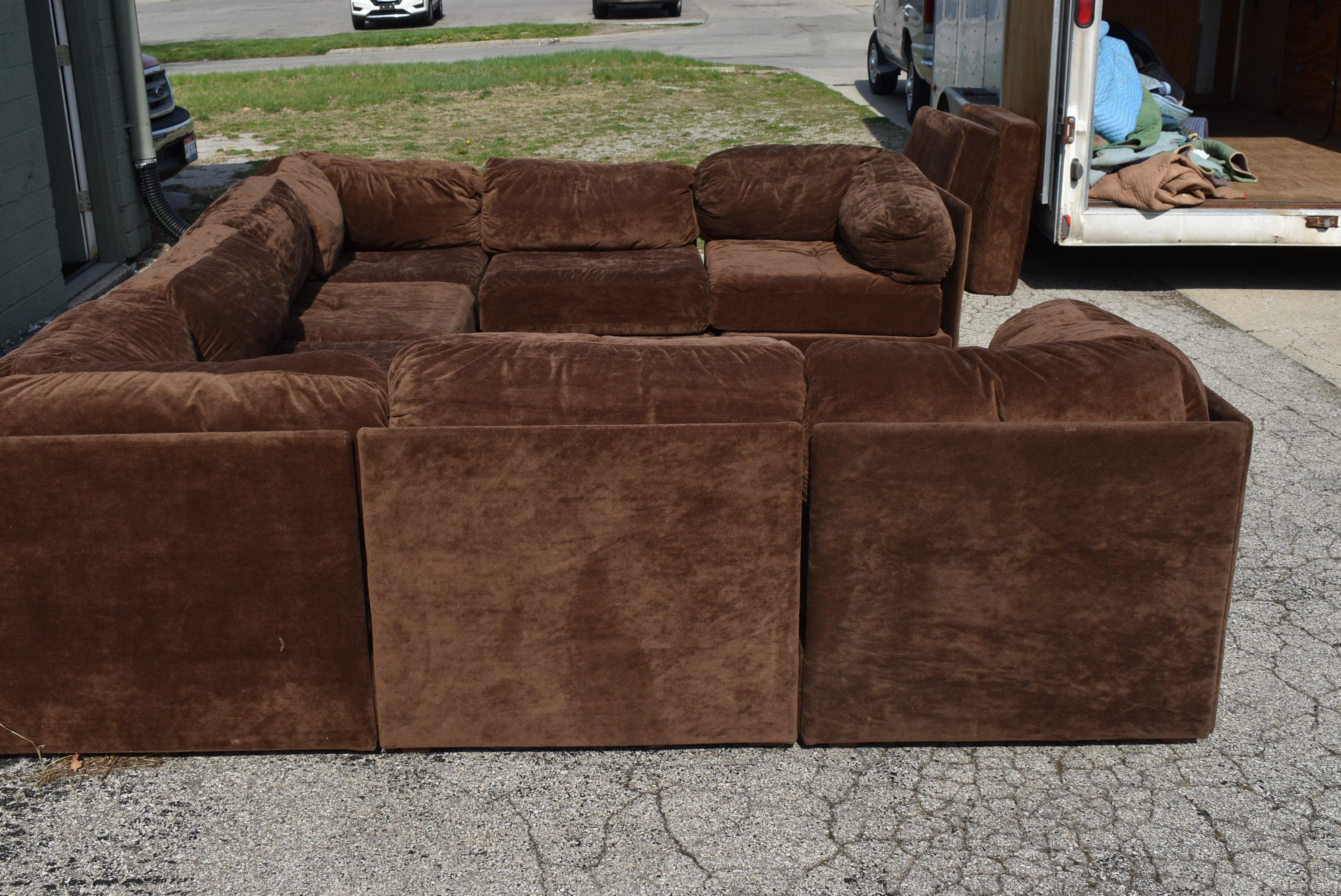 Vintage Sectional Pit Sofa by Kroehler Chocolate Brown Suede Like Fabric In Good Condition In Toledo, OH