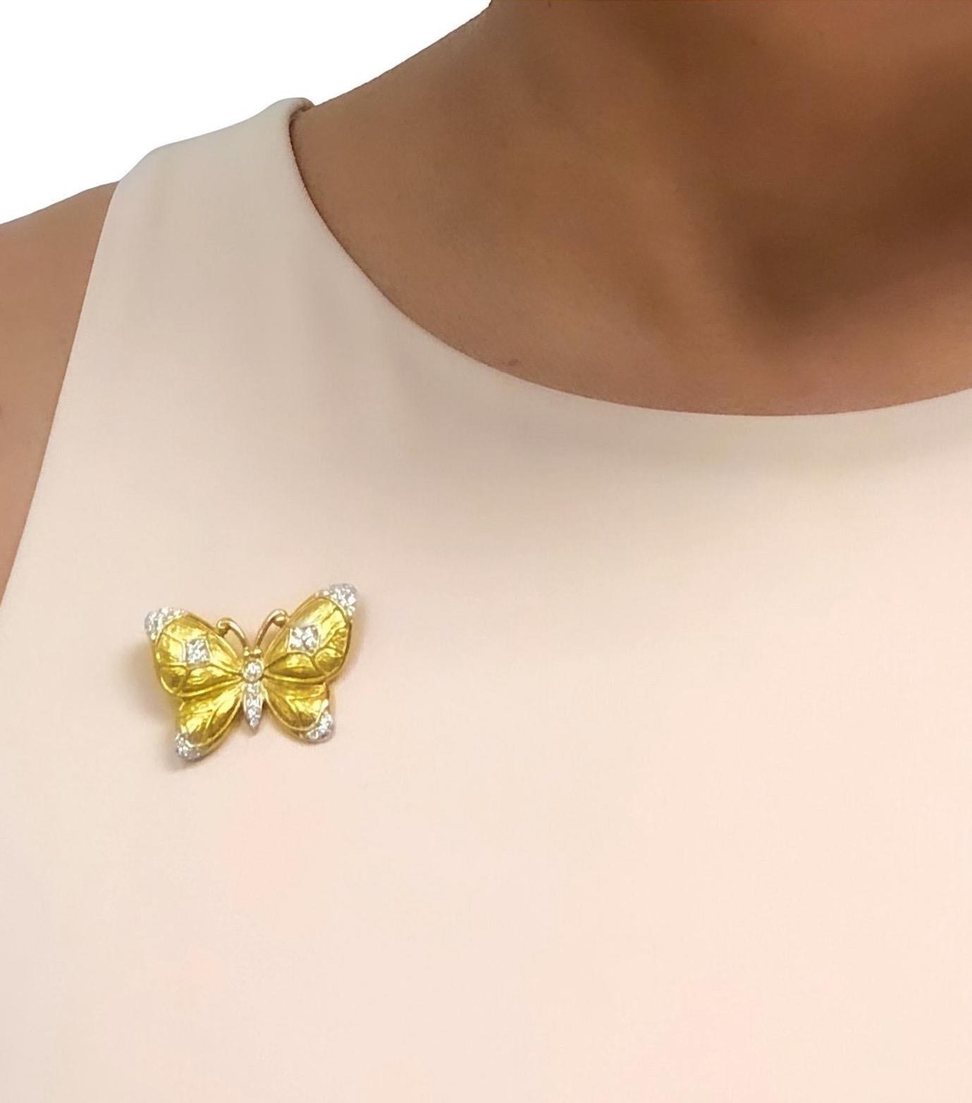 Round Cut Vintage Seidengang 18K Yellow Gold Diamond Butterfly Brooch