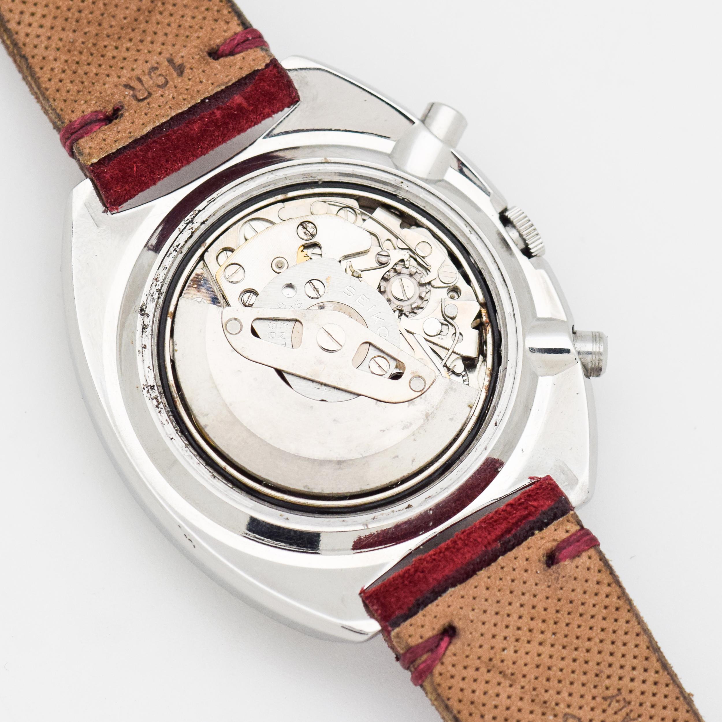 Vintage Seiko Chronograph Reference 6139-6002 Pepsi Bezel, 1976 For Sale 2