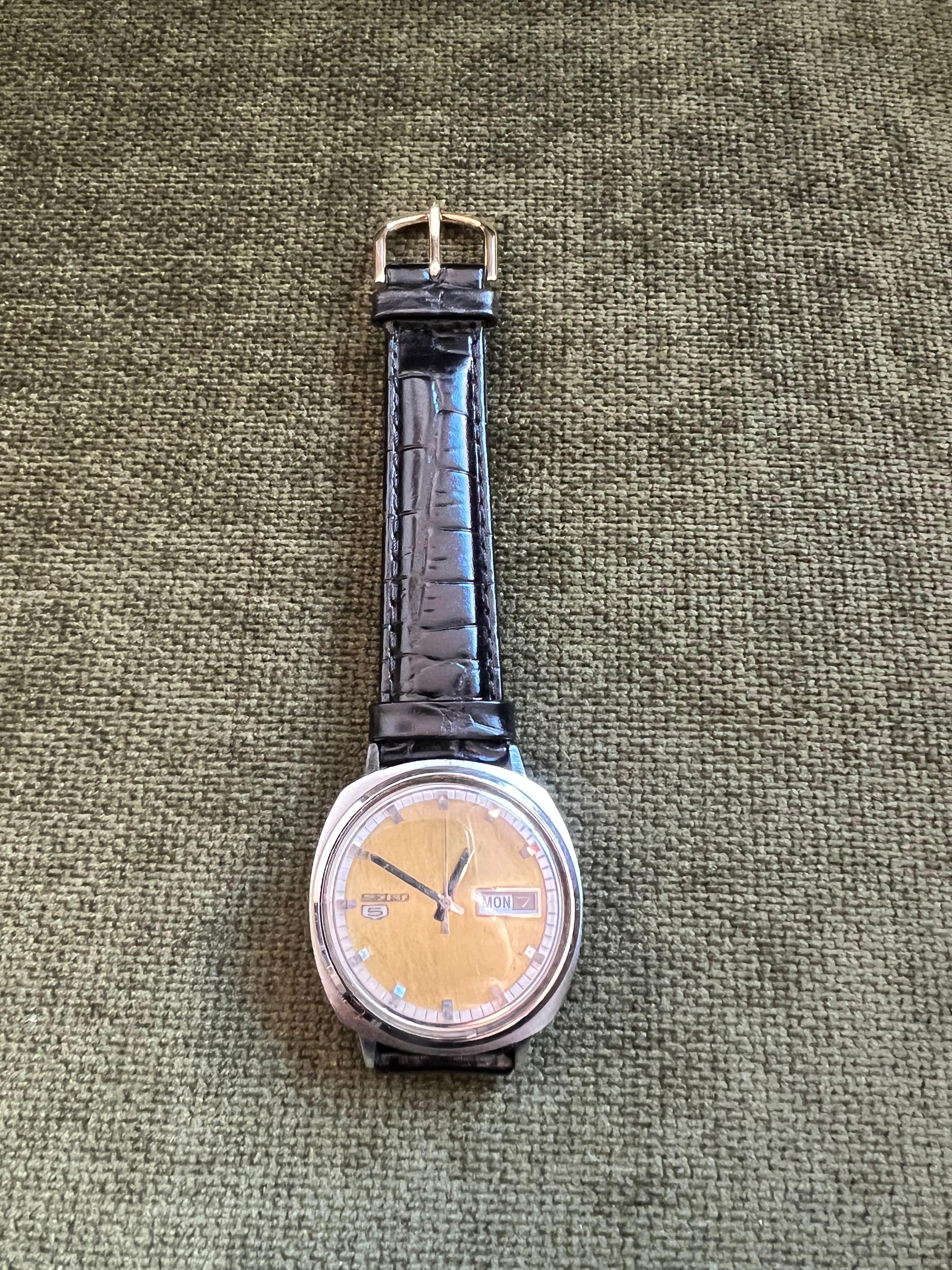 Vintage Seiko Gelbes Vintage-Zifferblatt Sport, 5 Serie Ausgezeichneter Arbeitszustand ca. 70er Jahre im Angebot 1