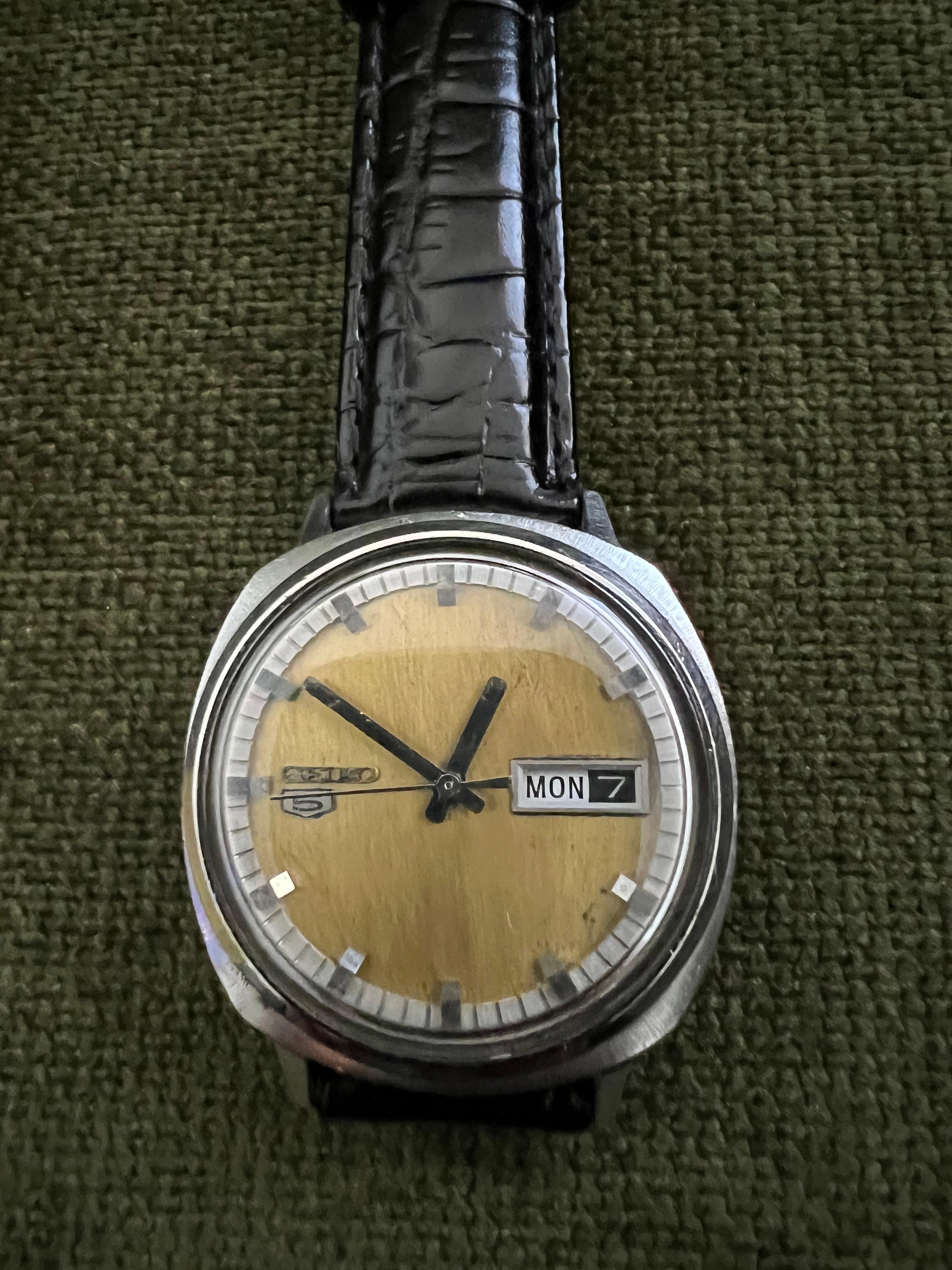 Vintage Seiko Gelbes Vintage-Zifferblatt Sport, 5 Serie Ausgezeichneter Arbeitszustand ca. 70er Jahre im Angebot 3