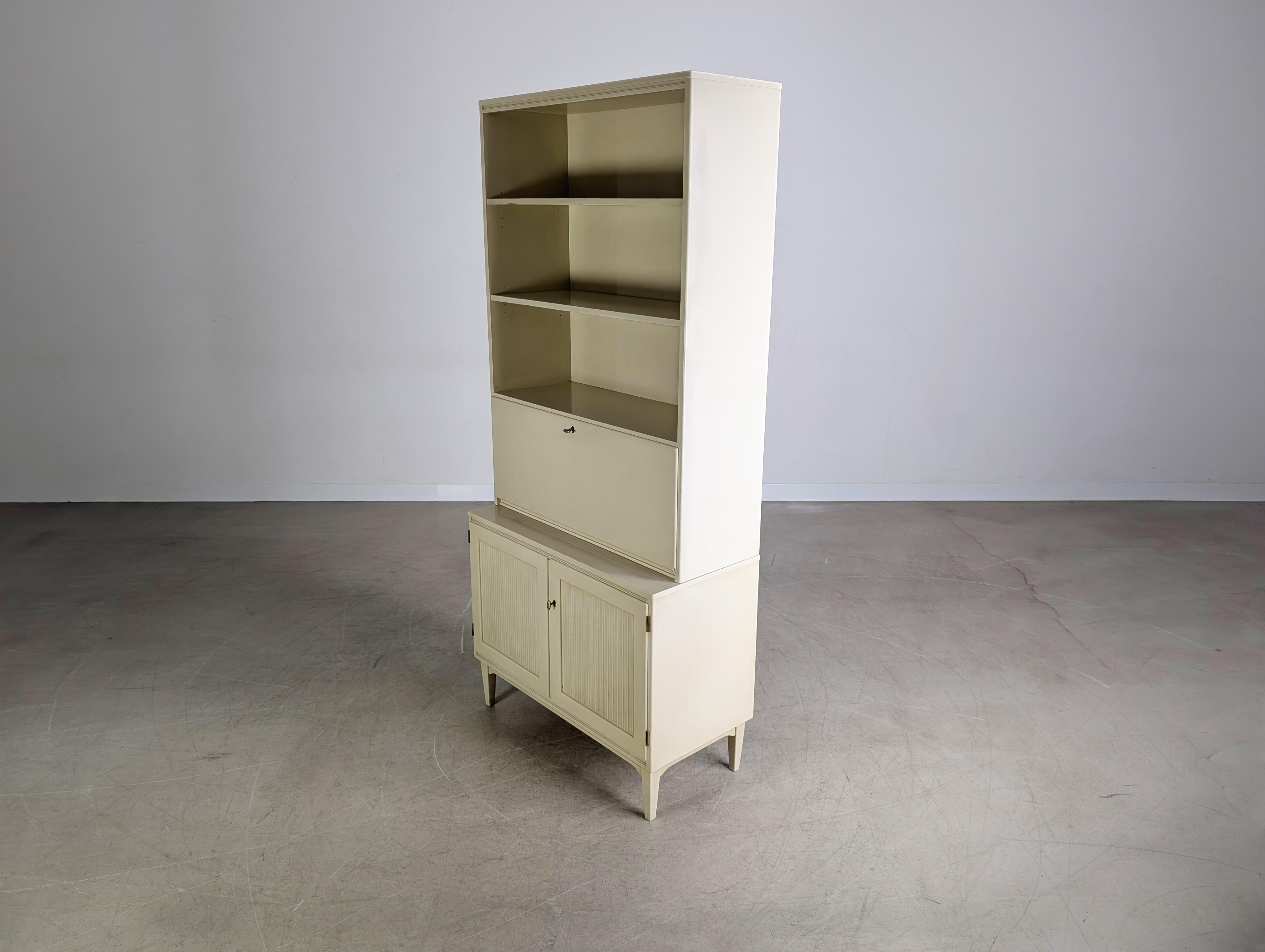 Svedese Vintage Sekretär Svante Skogh Bücherregal Schrank shabby Midcentury in vendita