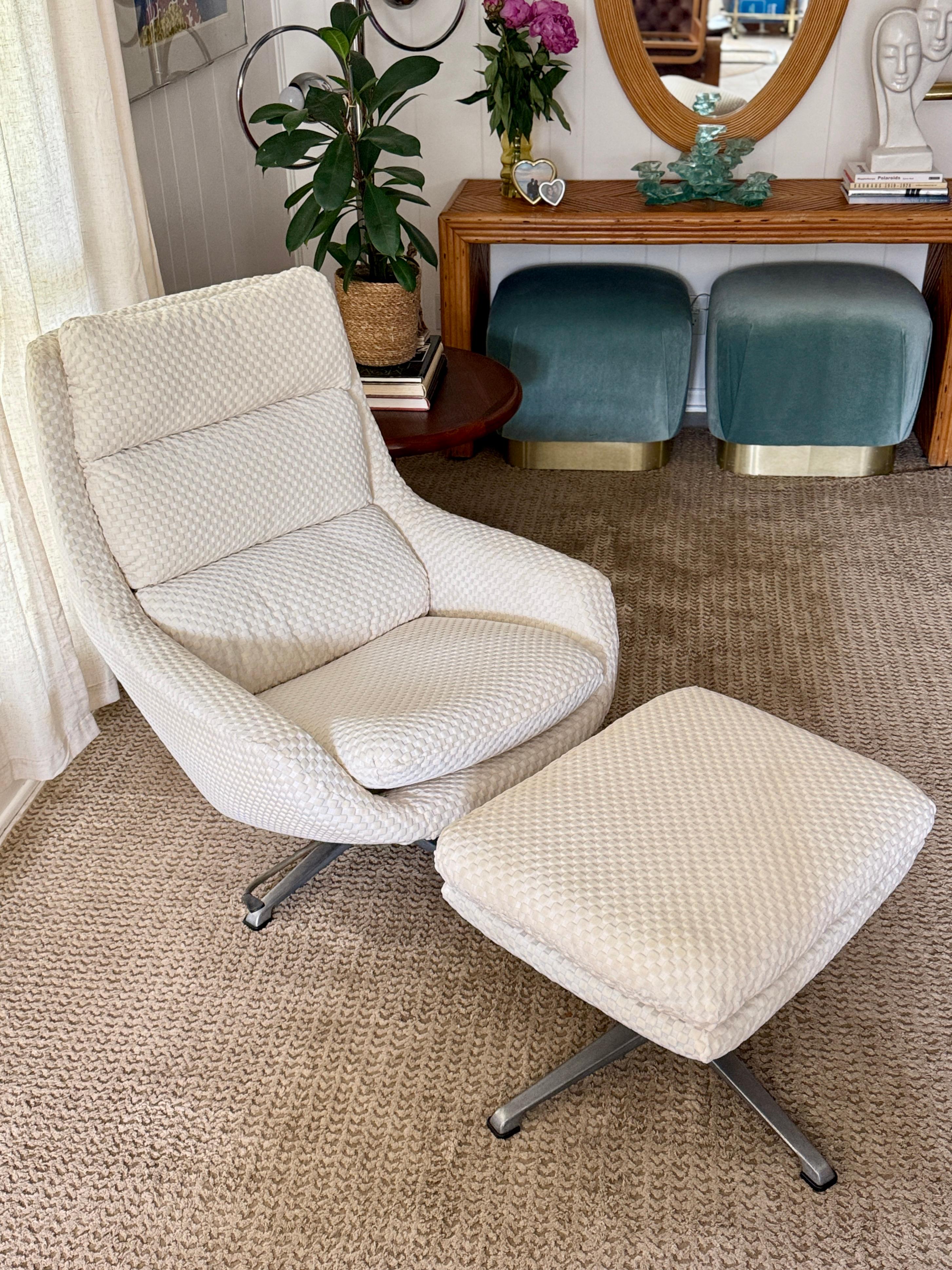 Vintage Selig Swedish modern swivel recliner lounge chair with ottoman 3