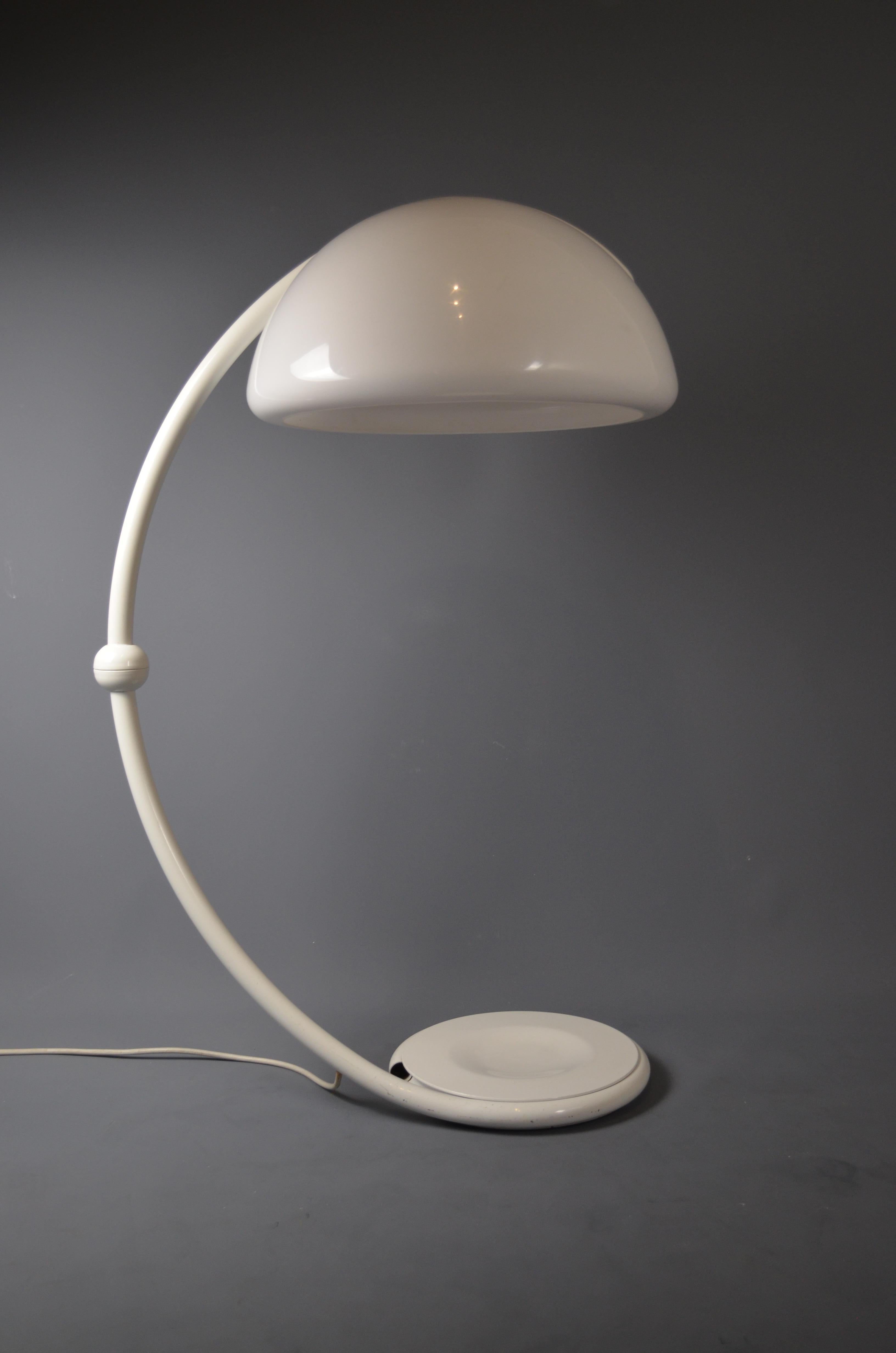 Vintage Serpente floor lamp by Martinelli For Sale 3