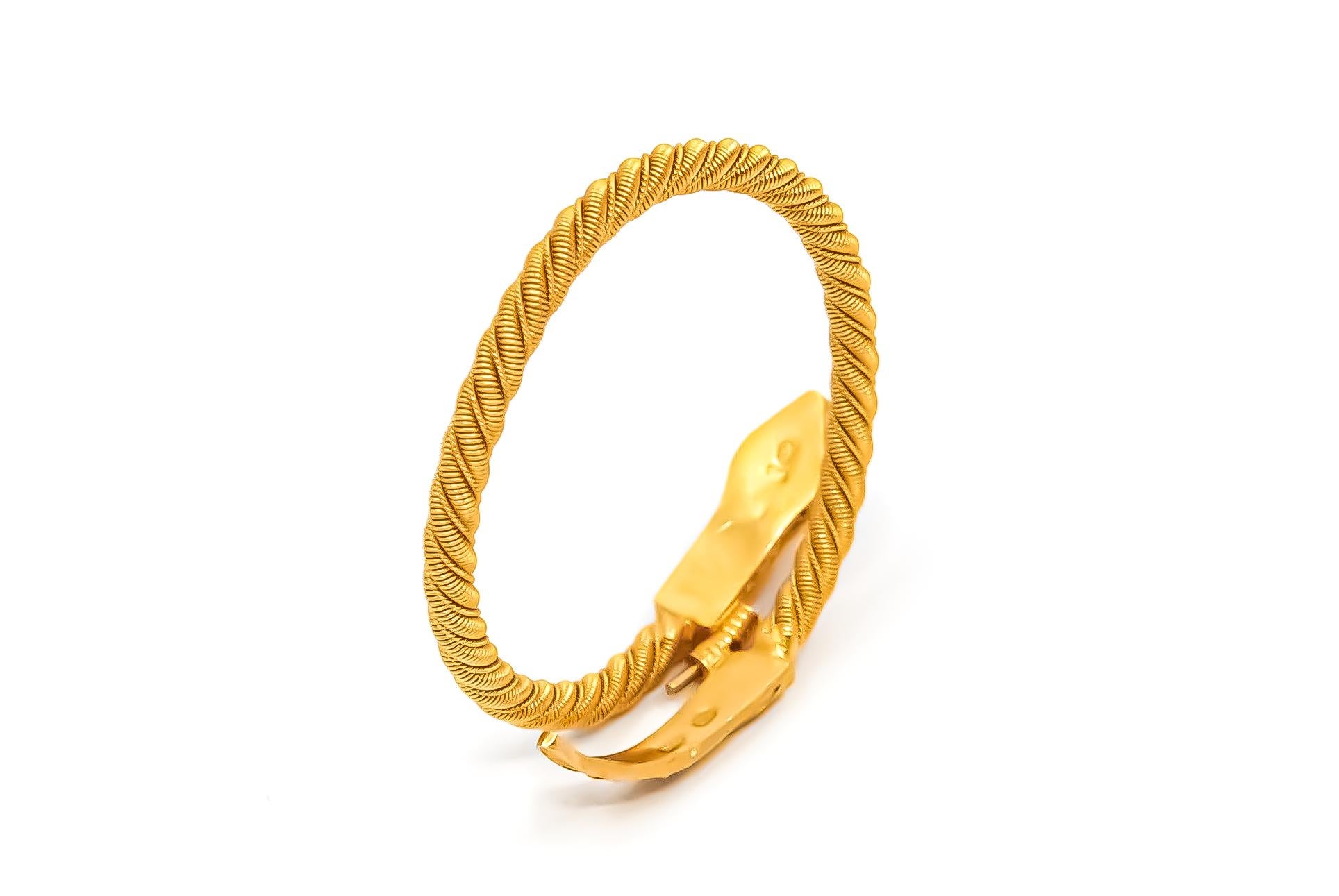 Serpenti Bracelet manchette vintage en or massif 21 carats datant du début des années 1960 en vente 2