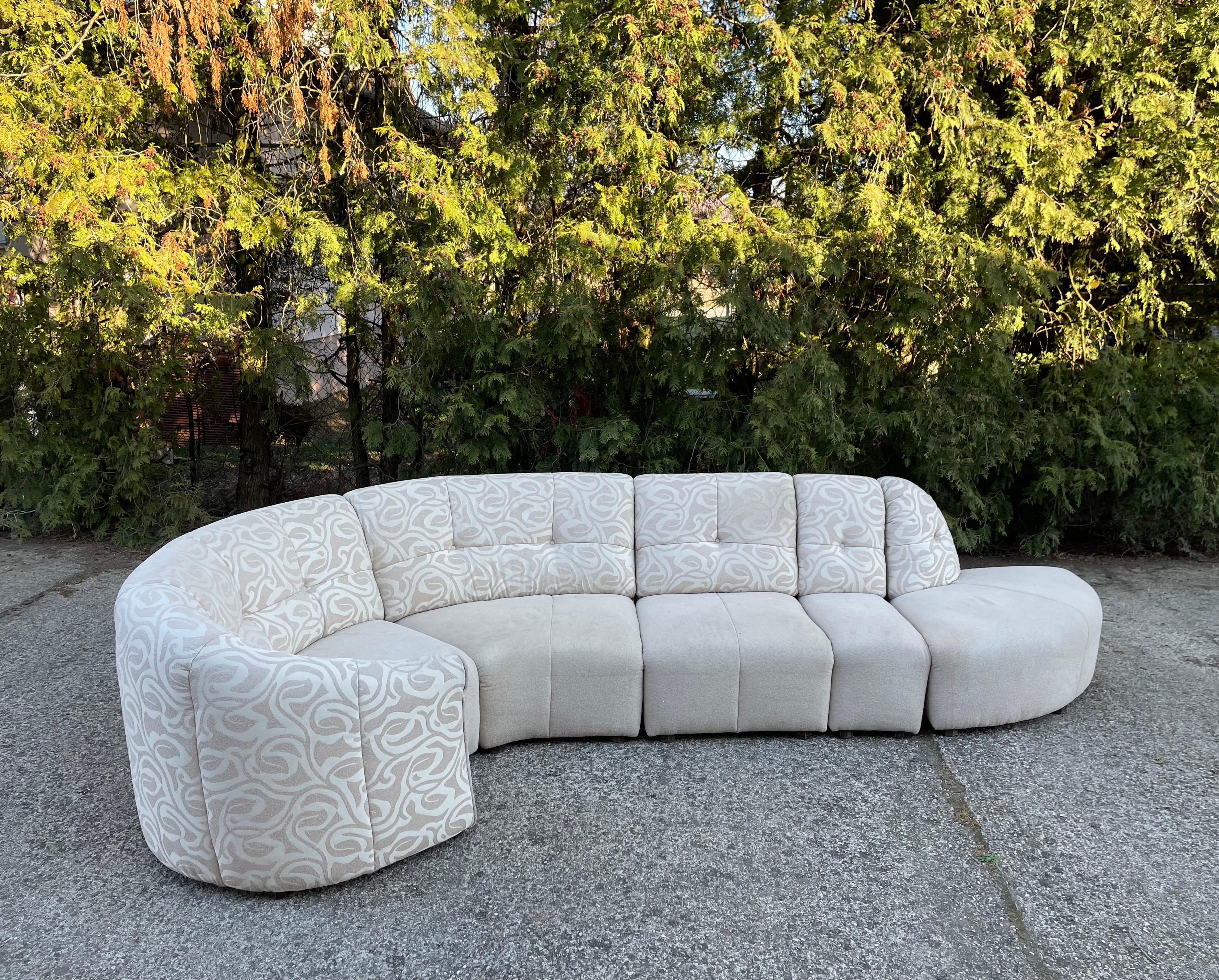 Vintage Serpentine Curved 5-Piece Sectional Sofa, Vladimir Kagan Style, 1980s In Fair Condition In Zagreb, HR