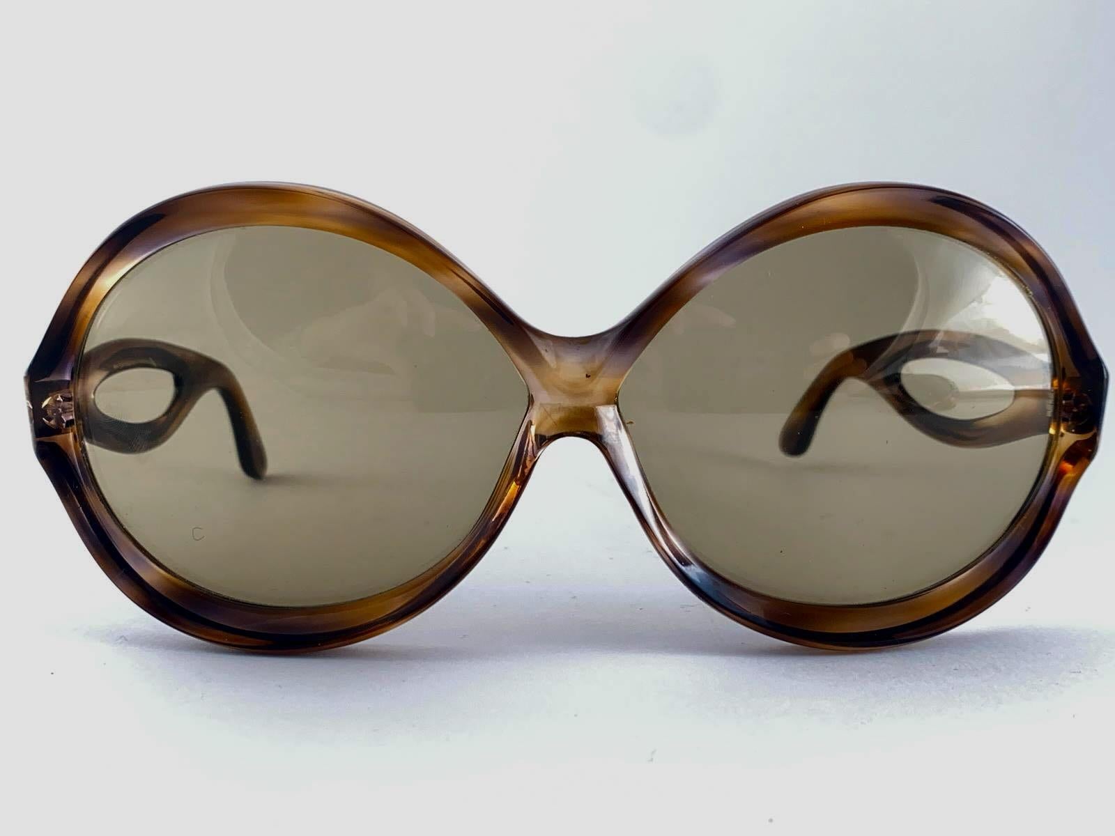 Brown Vintage Servin Jacqueline Round Oversized 1970's Sunglasses For Sale