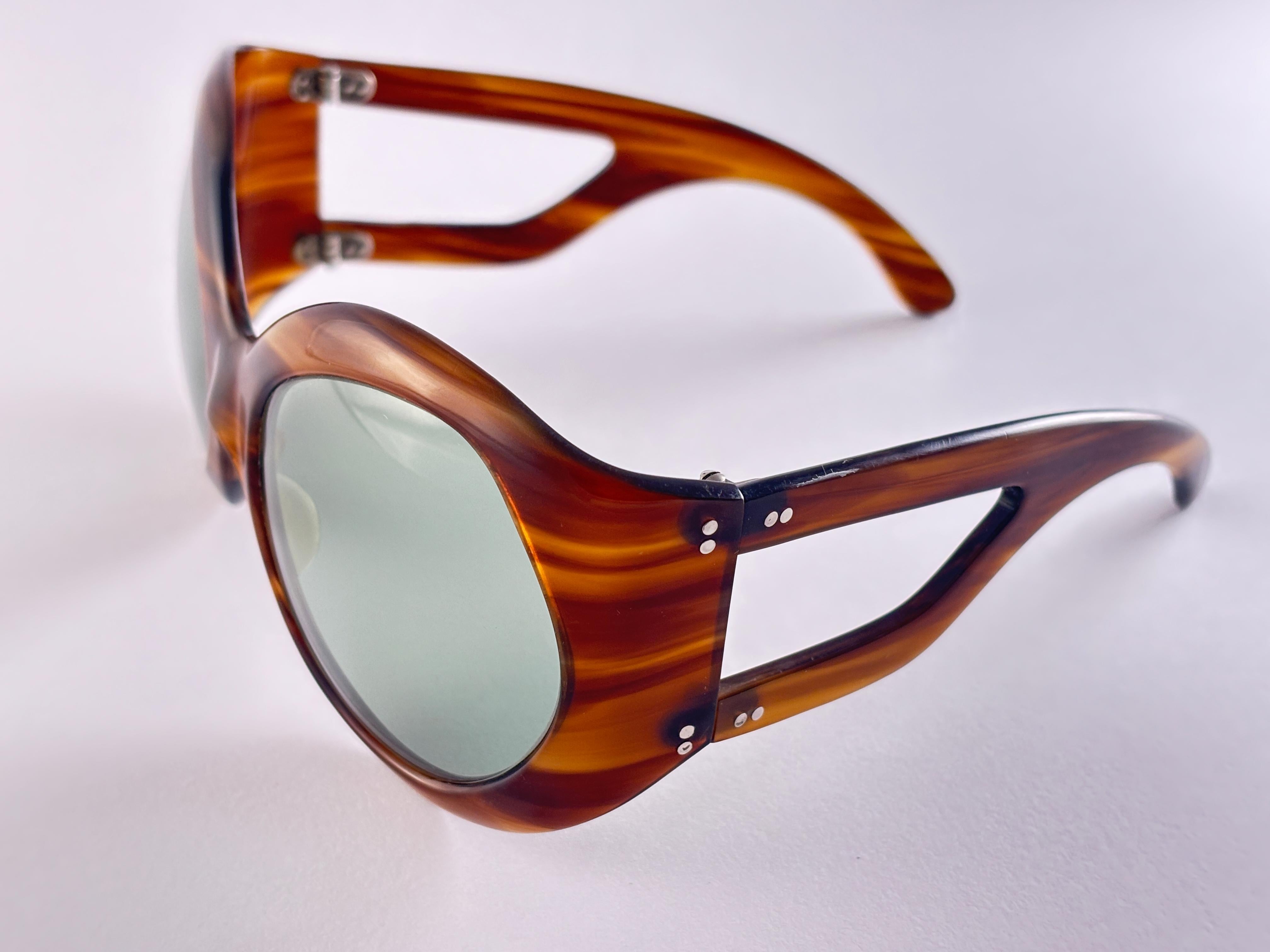 Gray Vintage Servin Oversized Tortoise 1970's Sunglasses Made in Spain For Sale