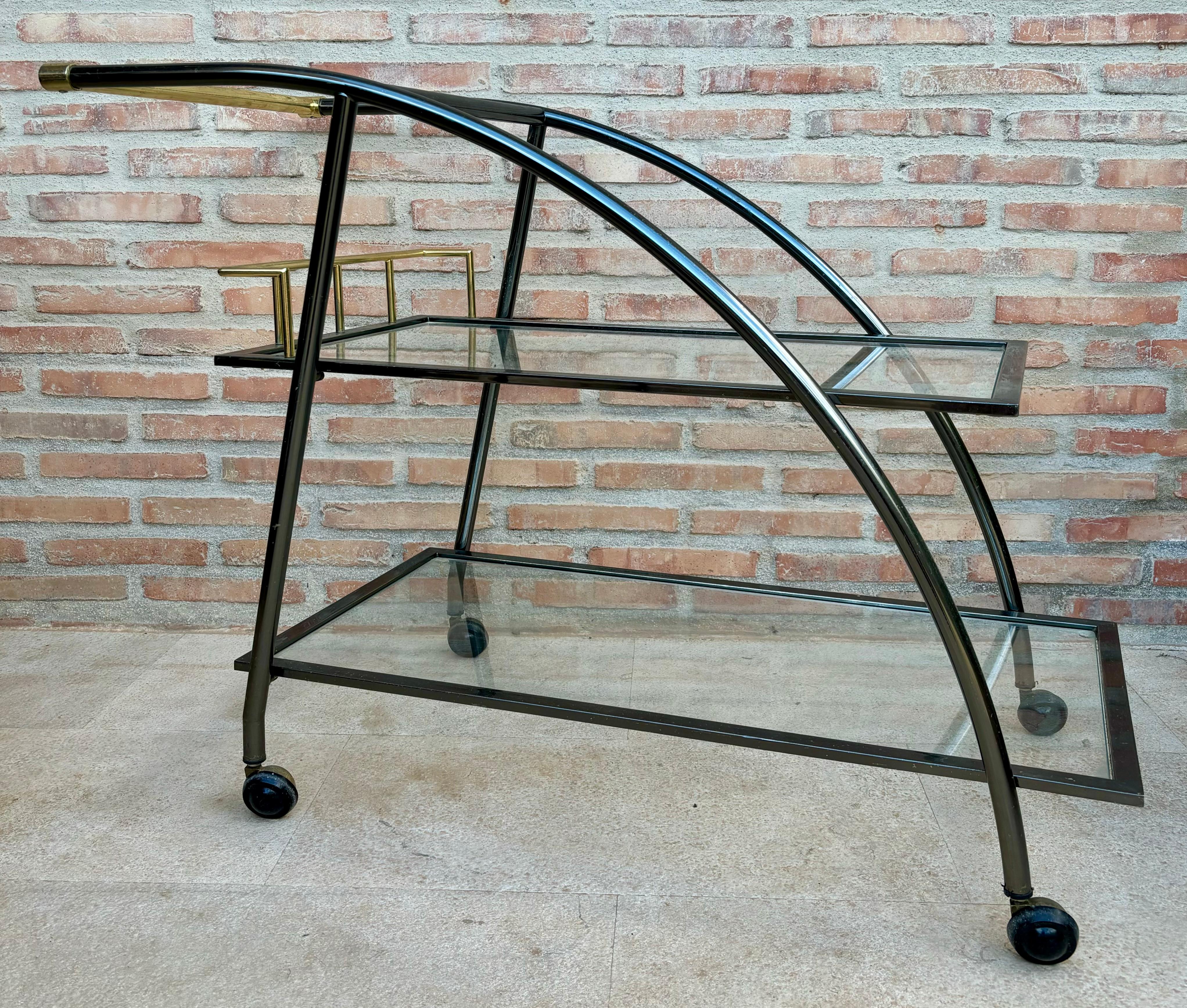 Vintage Serving Bar Cart in Brass and Glass, 1980s In Good Condition For Sale In Miami, FL
