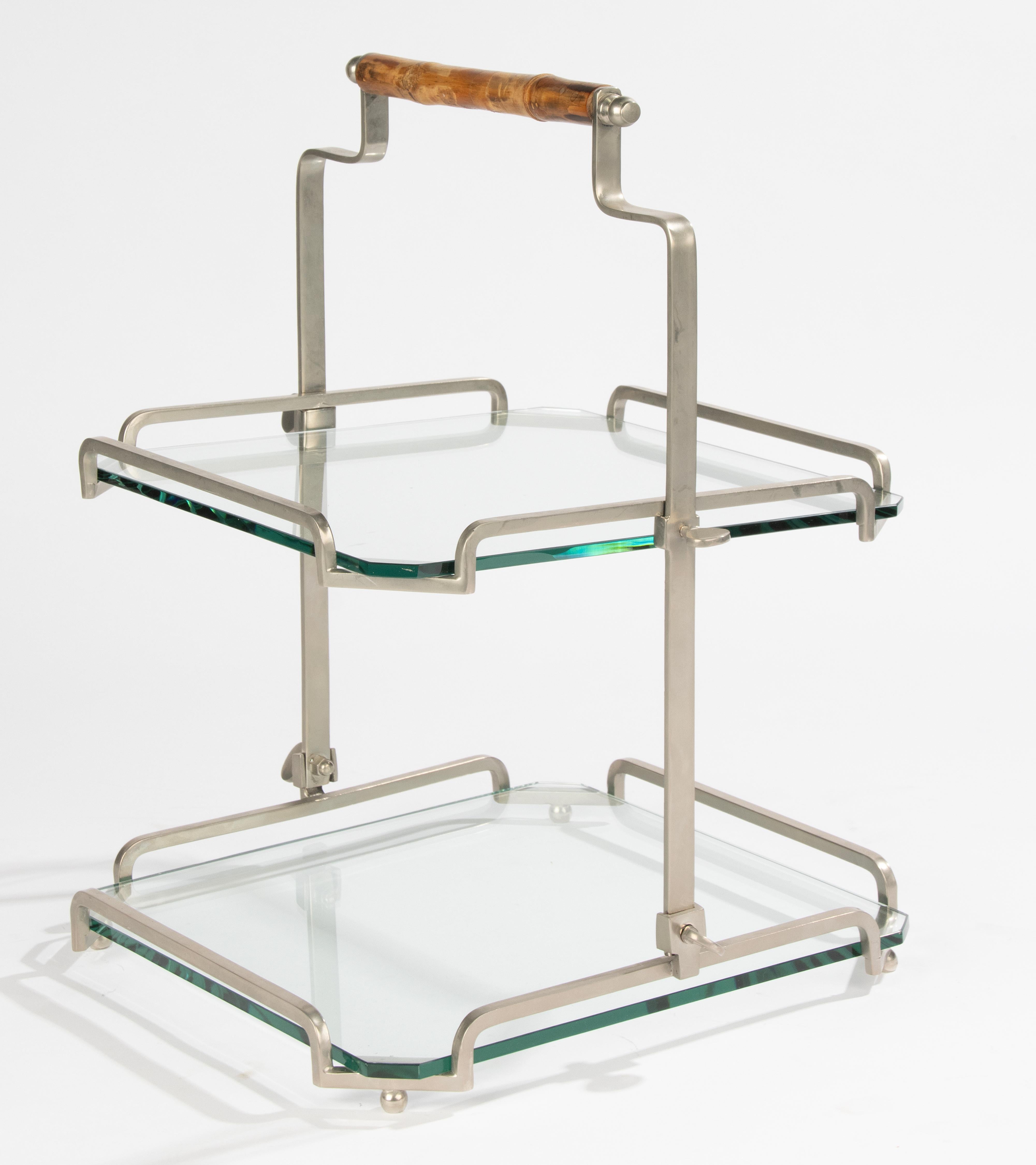 Vintage Servierständer - Zweistöckig - Metall und Glas - Bambusgriff im Angebot 5