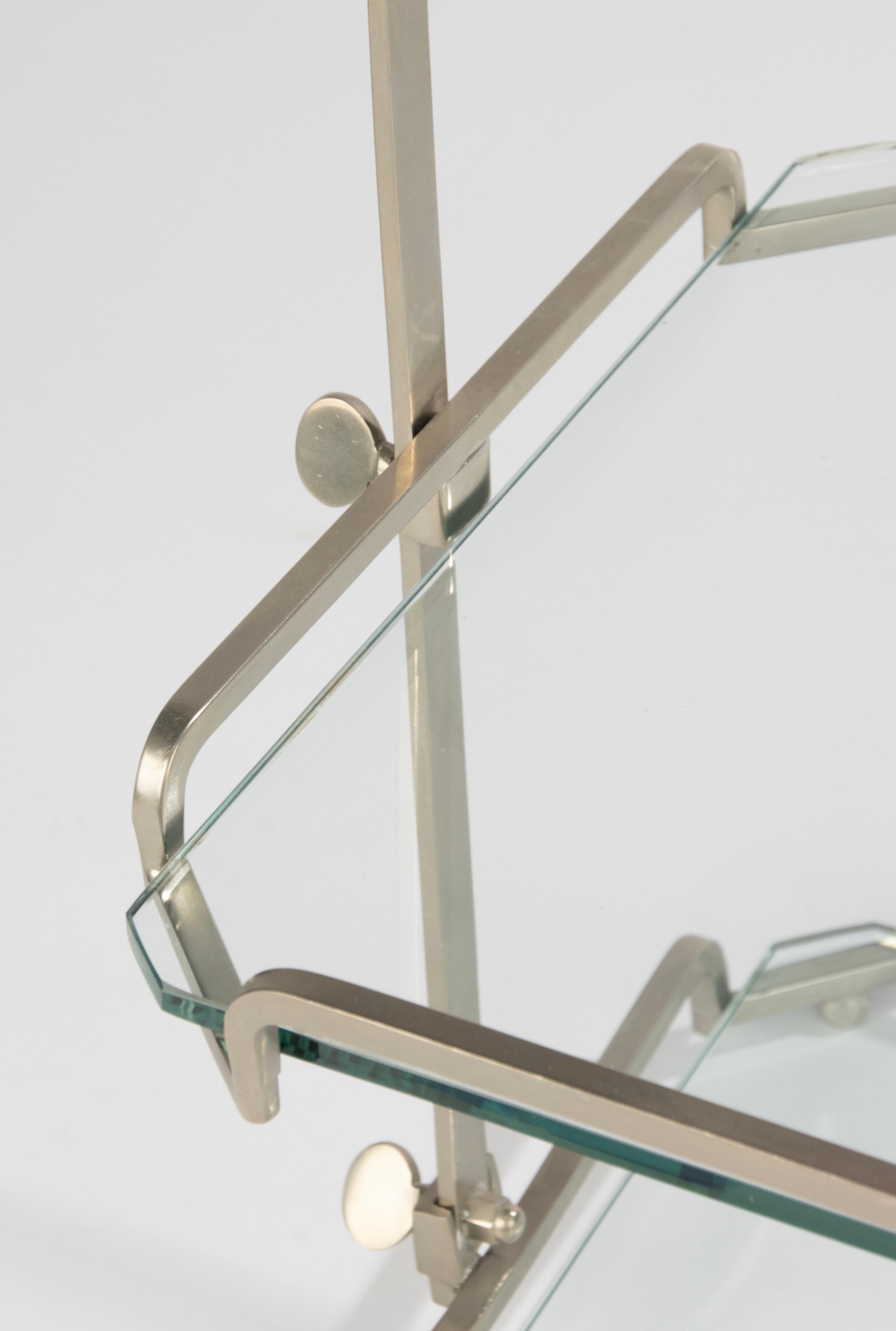 Vintage Servierständer - Zweistöckig - Metall und Glas - Bambusgriff im Angebot 2