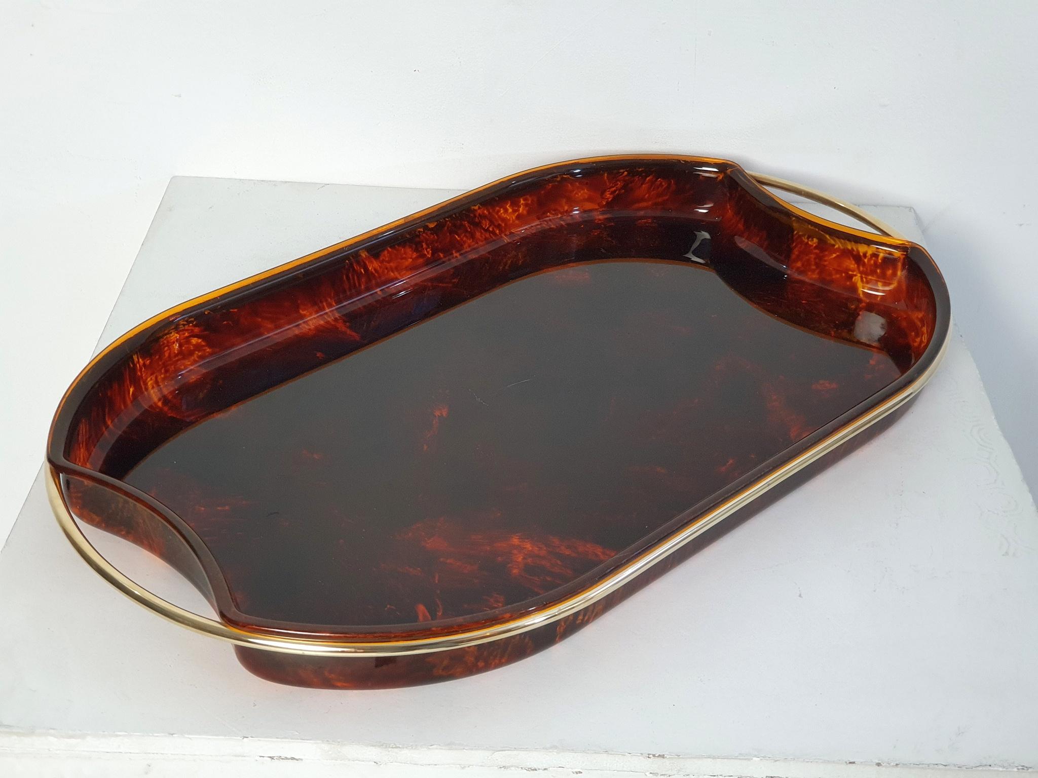 Modern Vintage Serving Tray in Lucite Tortoise and Brass, Italy For Sale