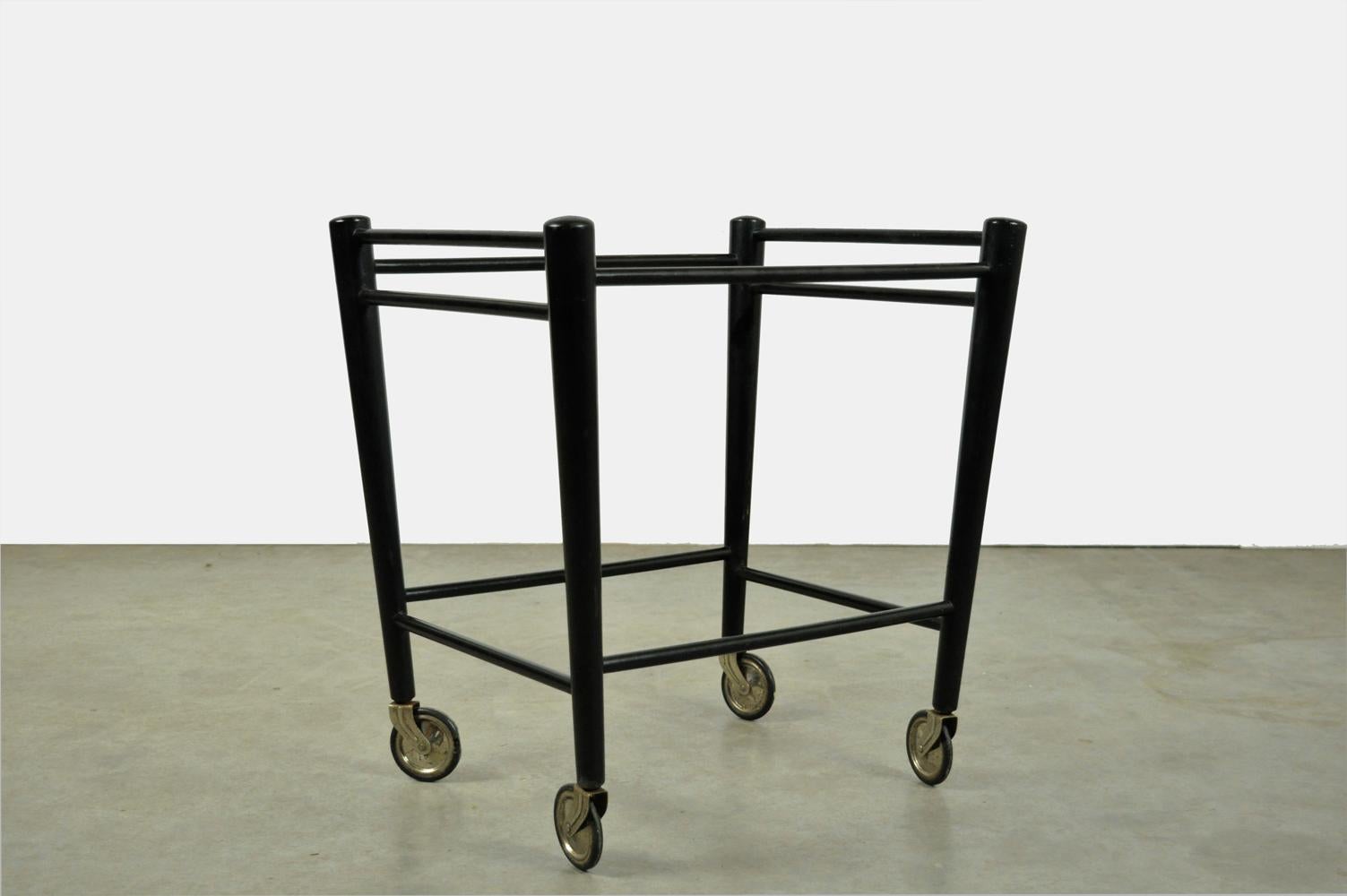 Vintage serving trolley by the former Dutch furniture manufacturer Coja, 1950s For Sale 2