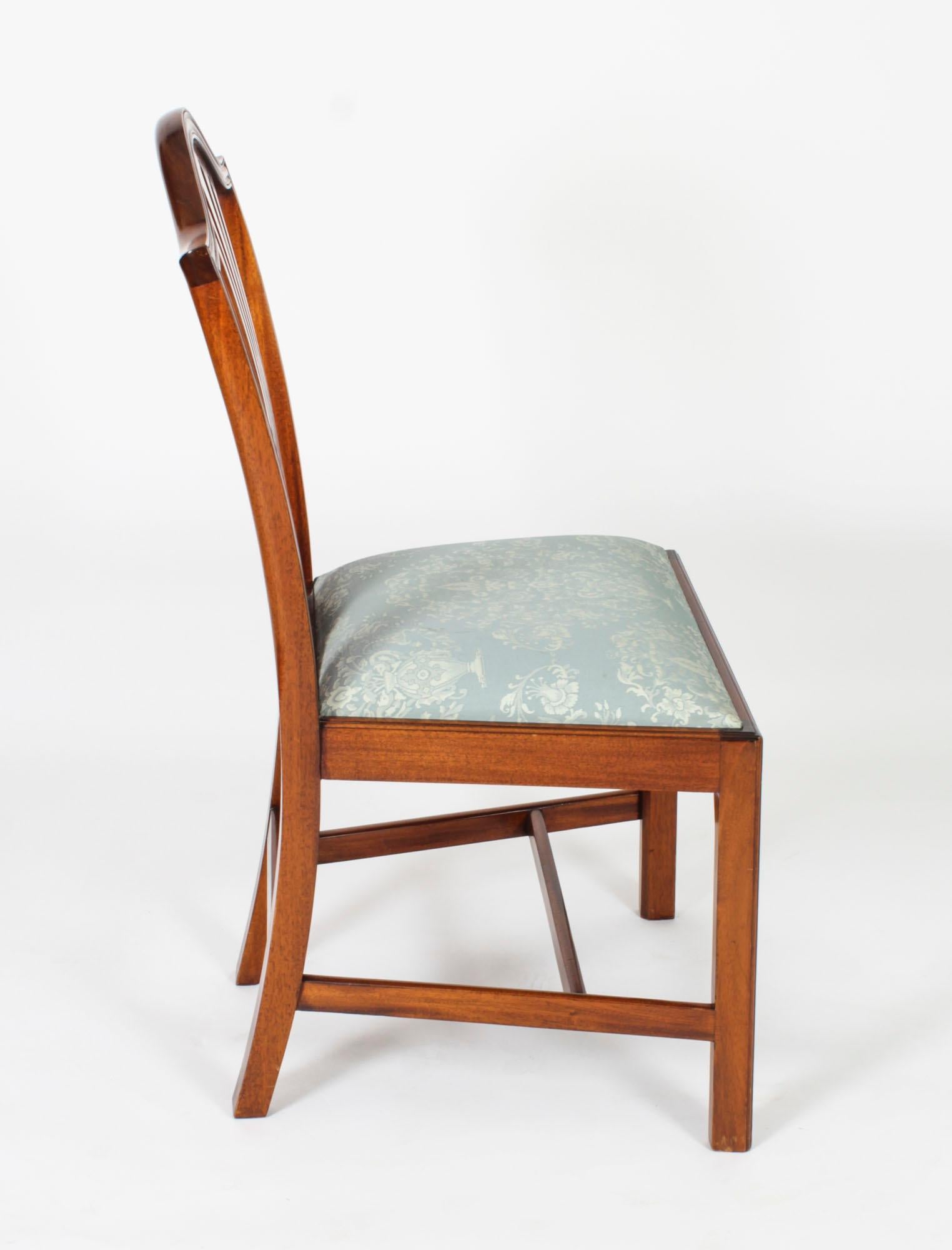 Vintage Set 10 Shield Back Dining Chairs by William Tillman 20th C 4