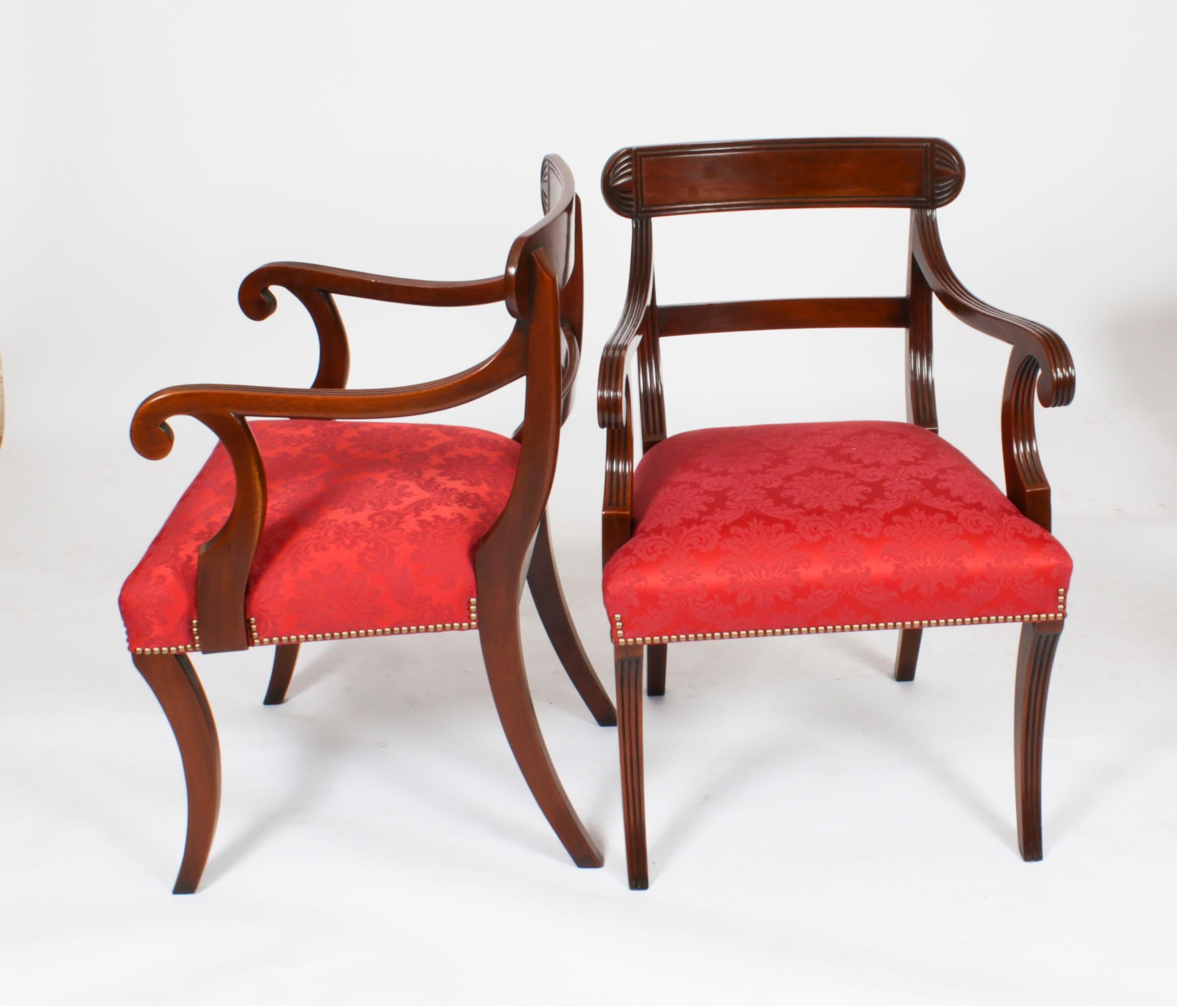 12 englische Regency-Revival-Esszimmerstühle mit Barrückenlehne, 20. Jahrhundert im Angebot 4