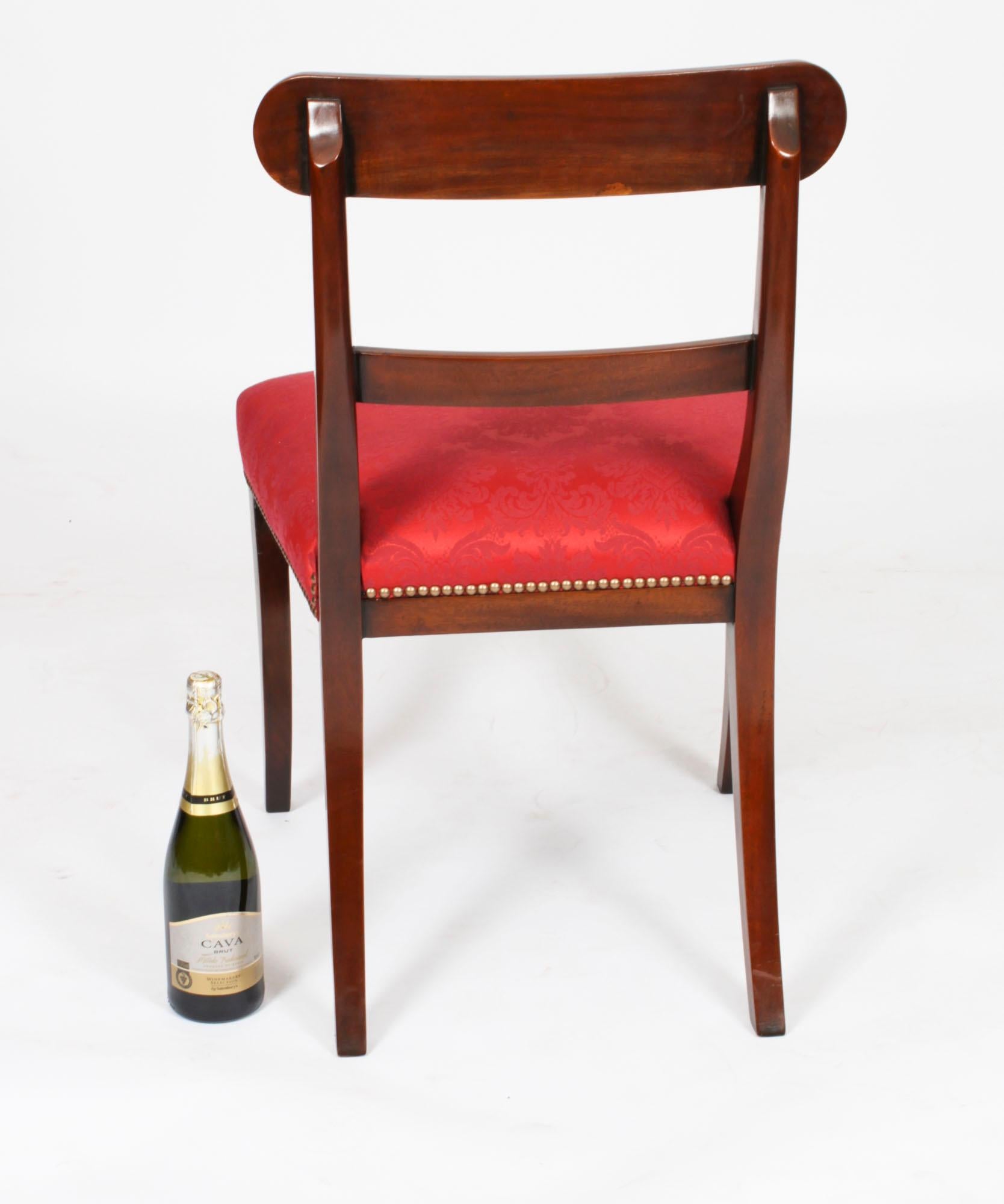 12 englische Regency-Revival-Esszimmerstühle mit Barrückenlehne, 20. Jahrhundert im Angebot 13