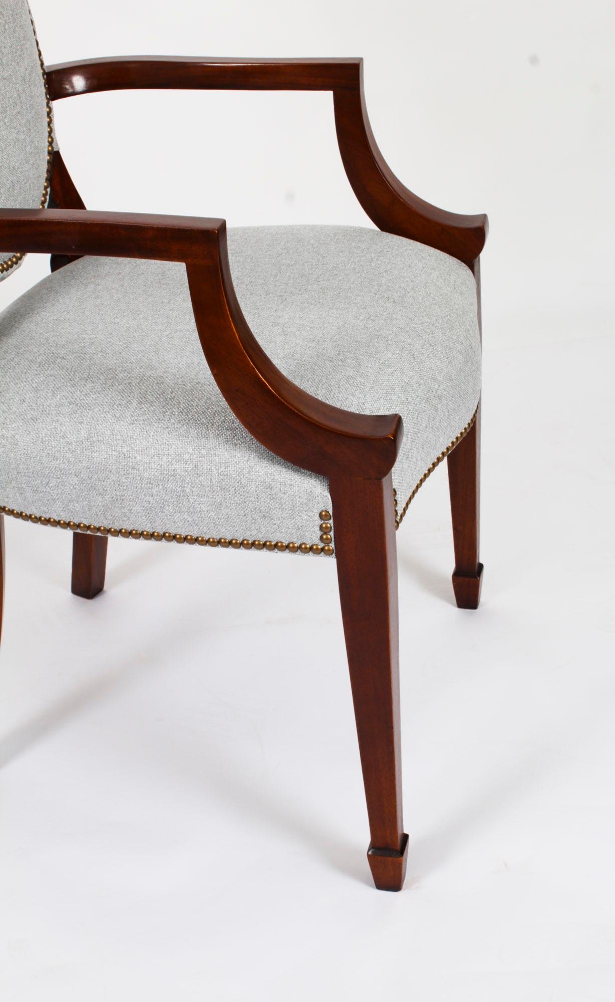 Vintage Set 12 Hepplewhite Revival Shield Back Dining Chairs 20th Century For Sale 10