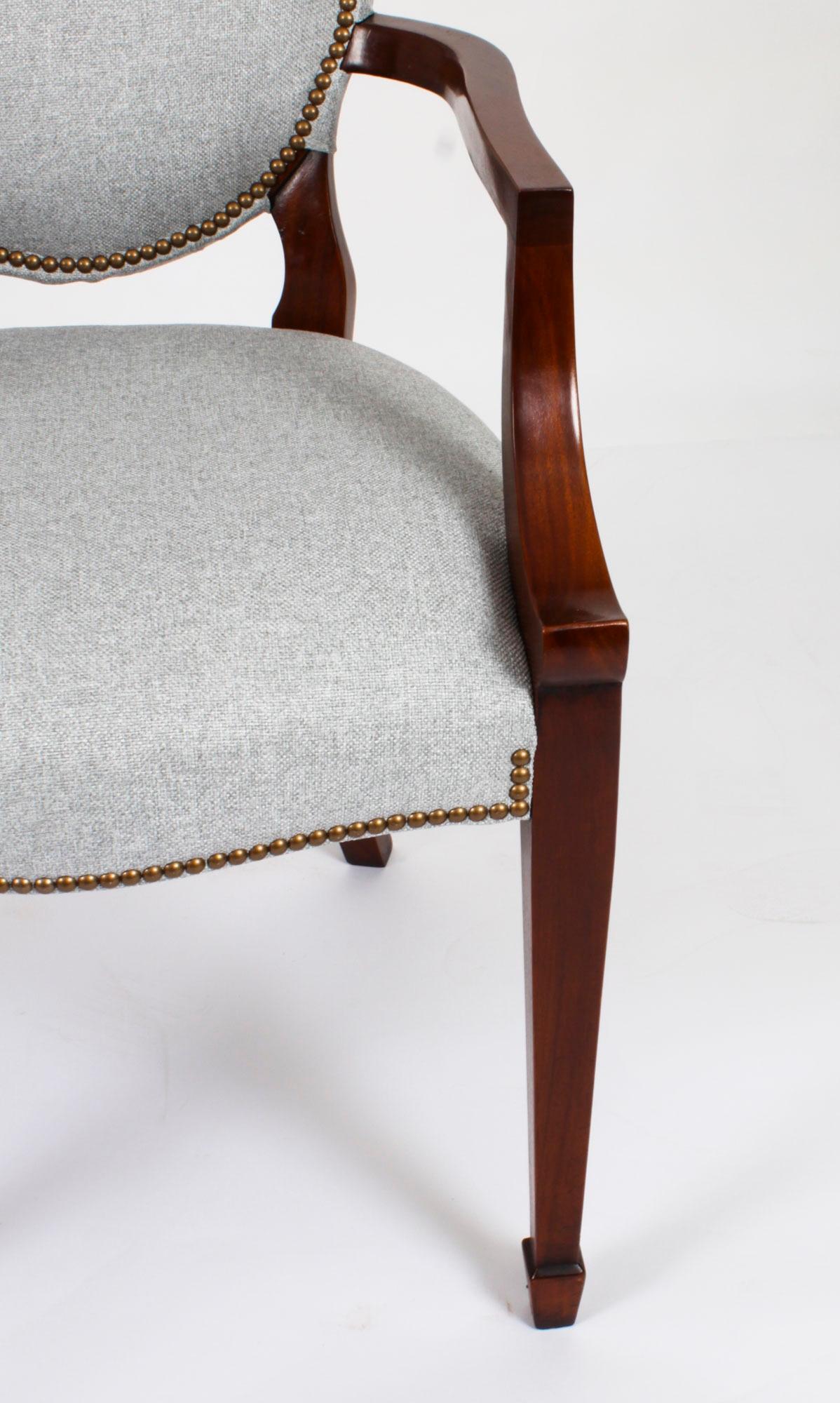 Vintage Set 12 Hepplewhite Revival Shield Back Dining Chairs 20th Century For Sale 14