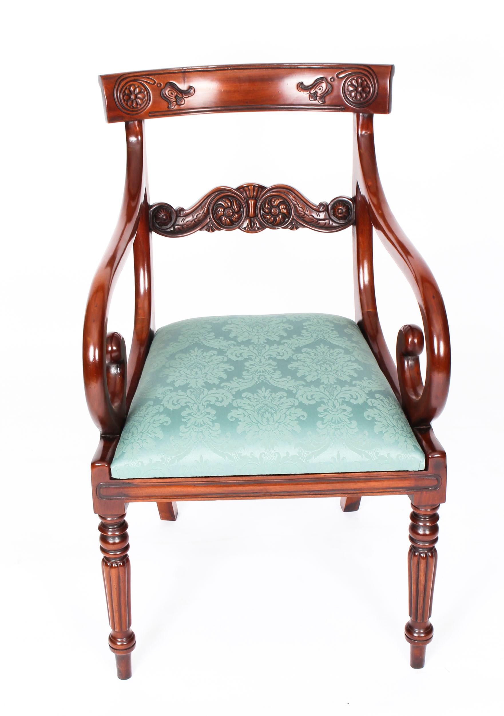 Vintage Set of 12 Mahogany Regency Revival Bar Back Dining Chairs, 20th Century In Good Condition In London, GB