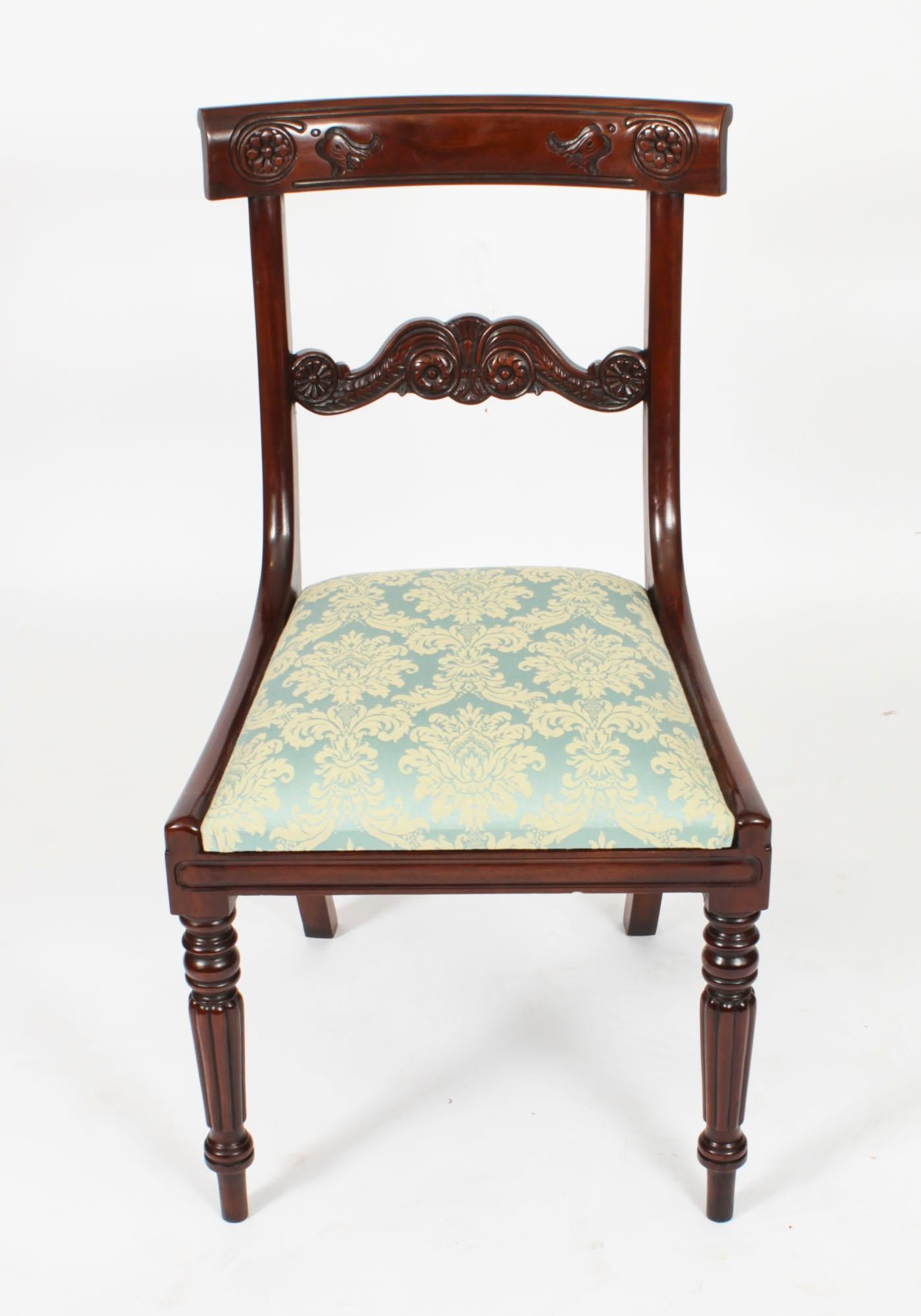 Vintage Set 12 Mahogany Regency Revival Bar Back Dining Chairs 20th Century In Good Condition For Sale In London, GB