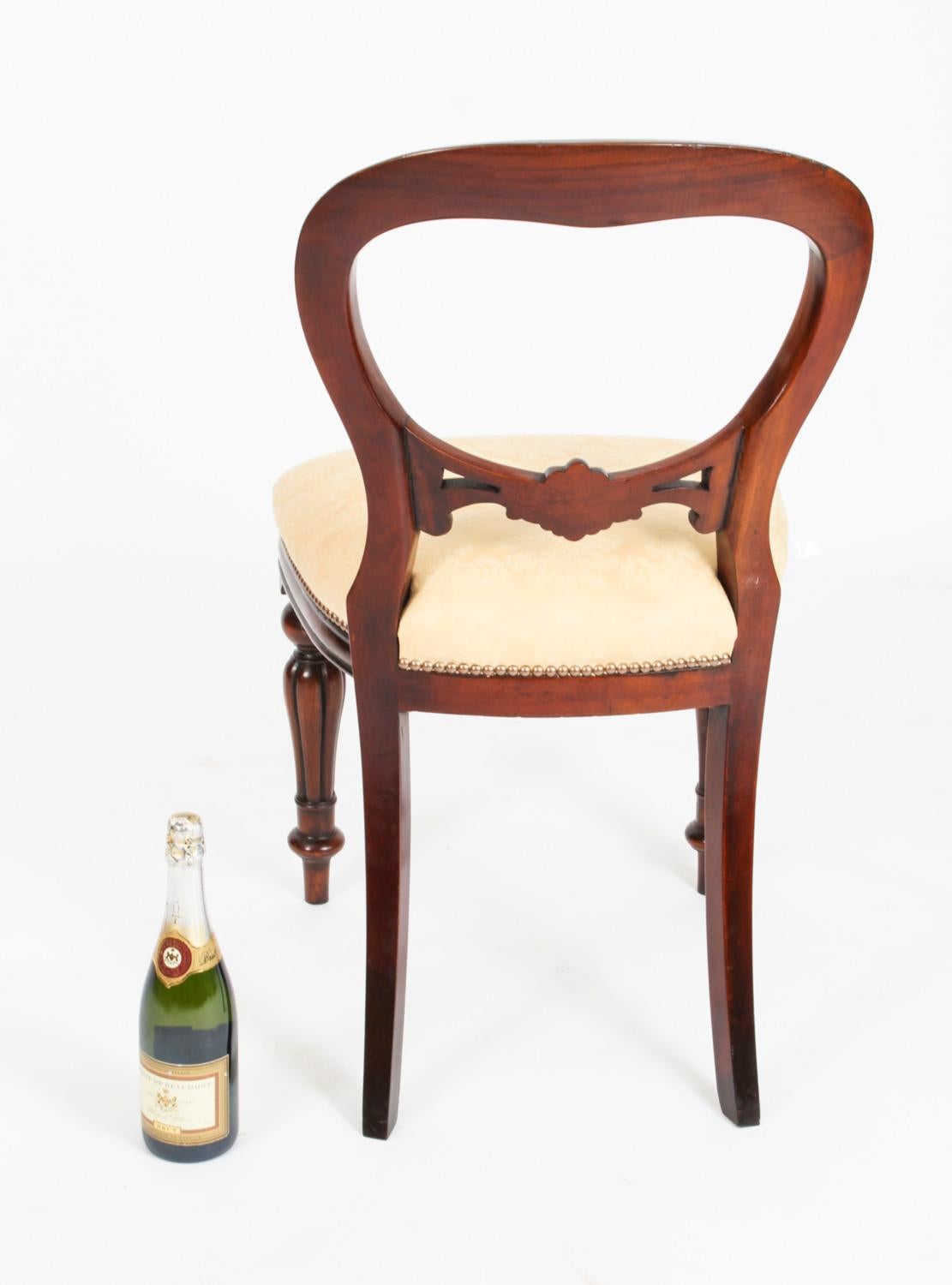 Vintage Set 12 Victorian Revival Balloon Back Dining Chairs 20th Century For Sale 14